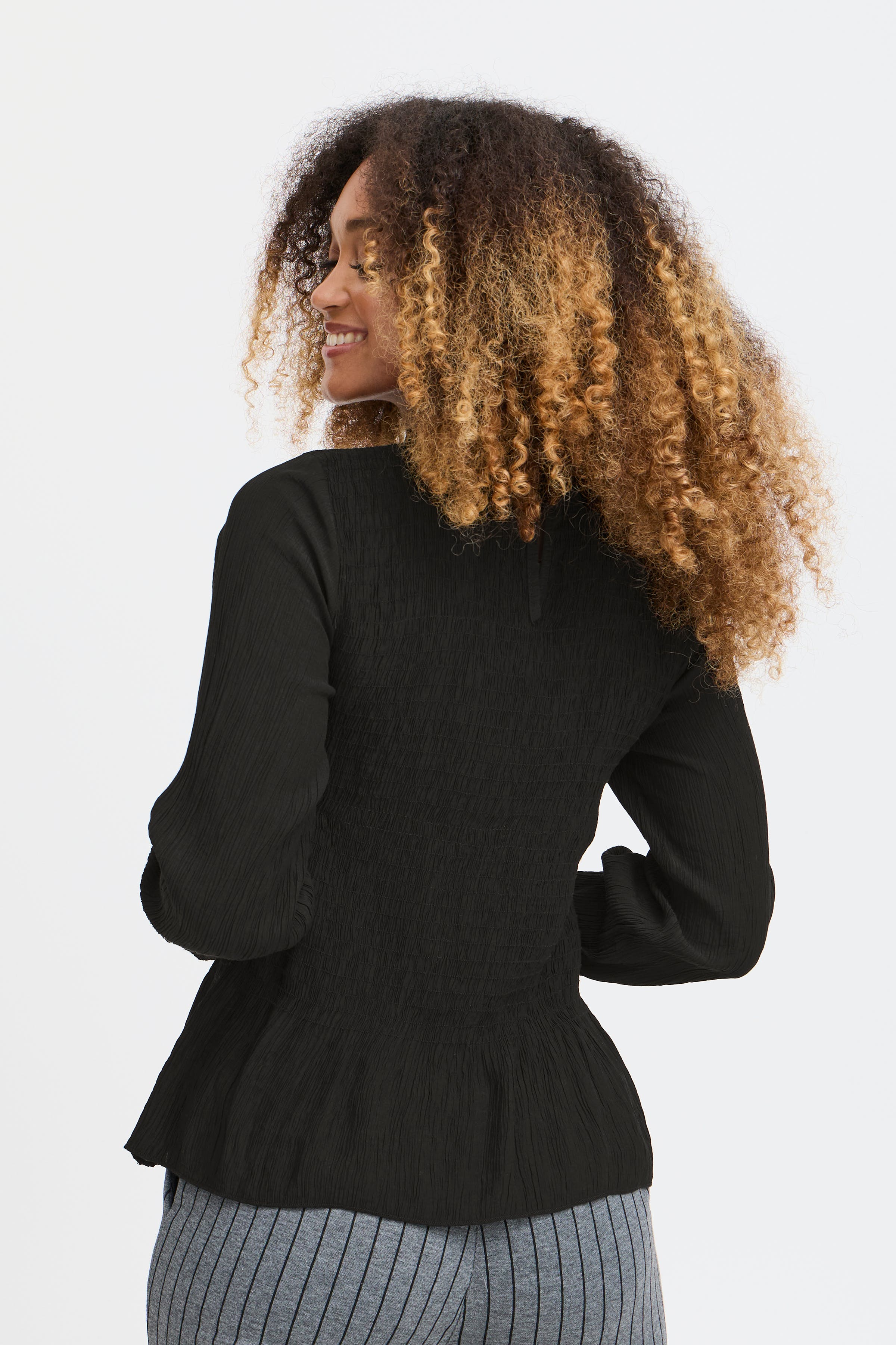 SBINGEBORG Bluse LOOKBOOK BACK 22100787-190303