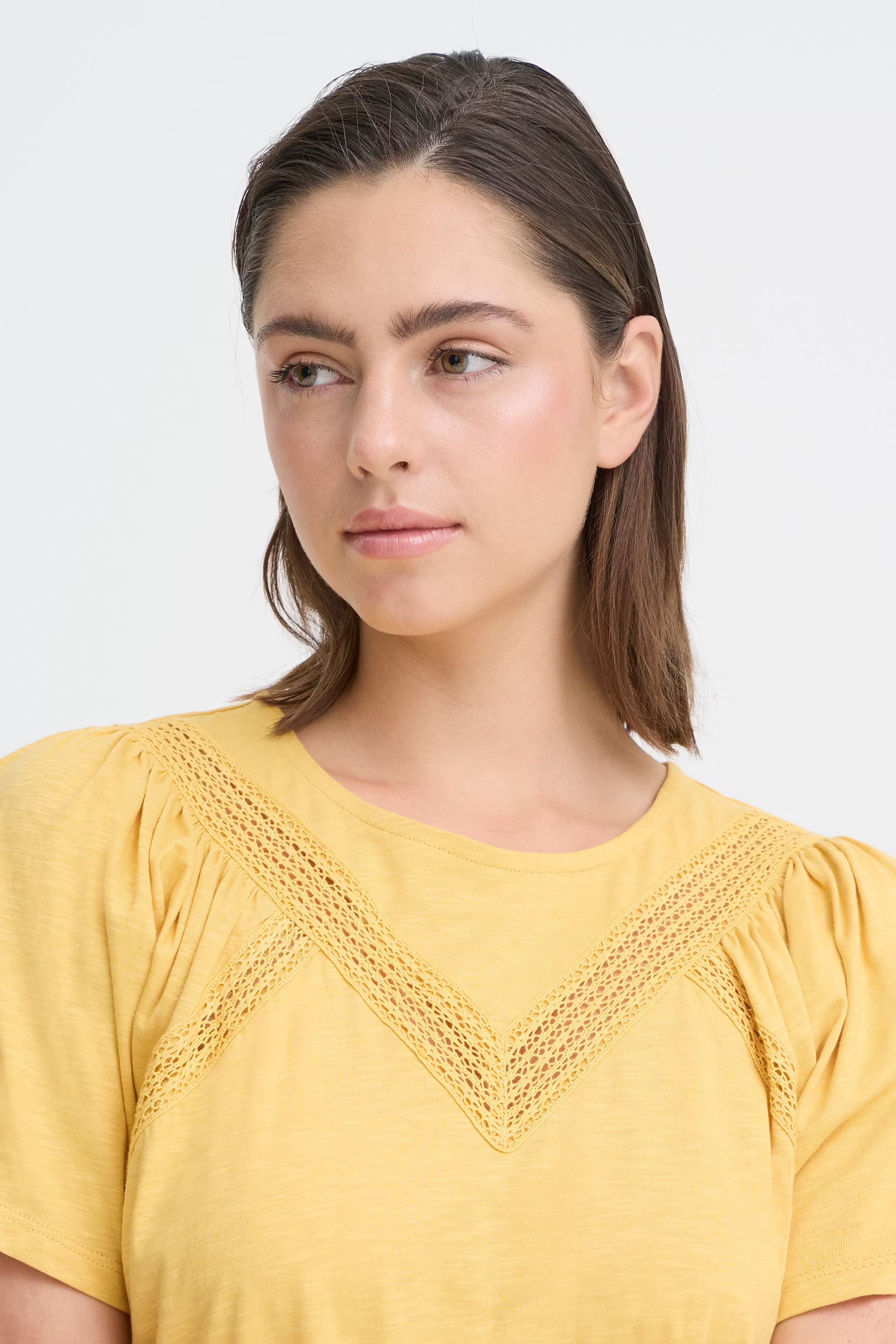 PZBIANCA T-shirt LOOKBOOK DETAIL 50210412-141036