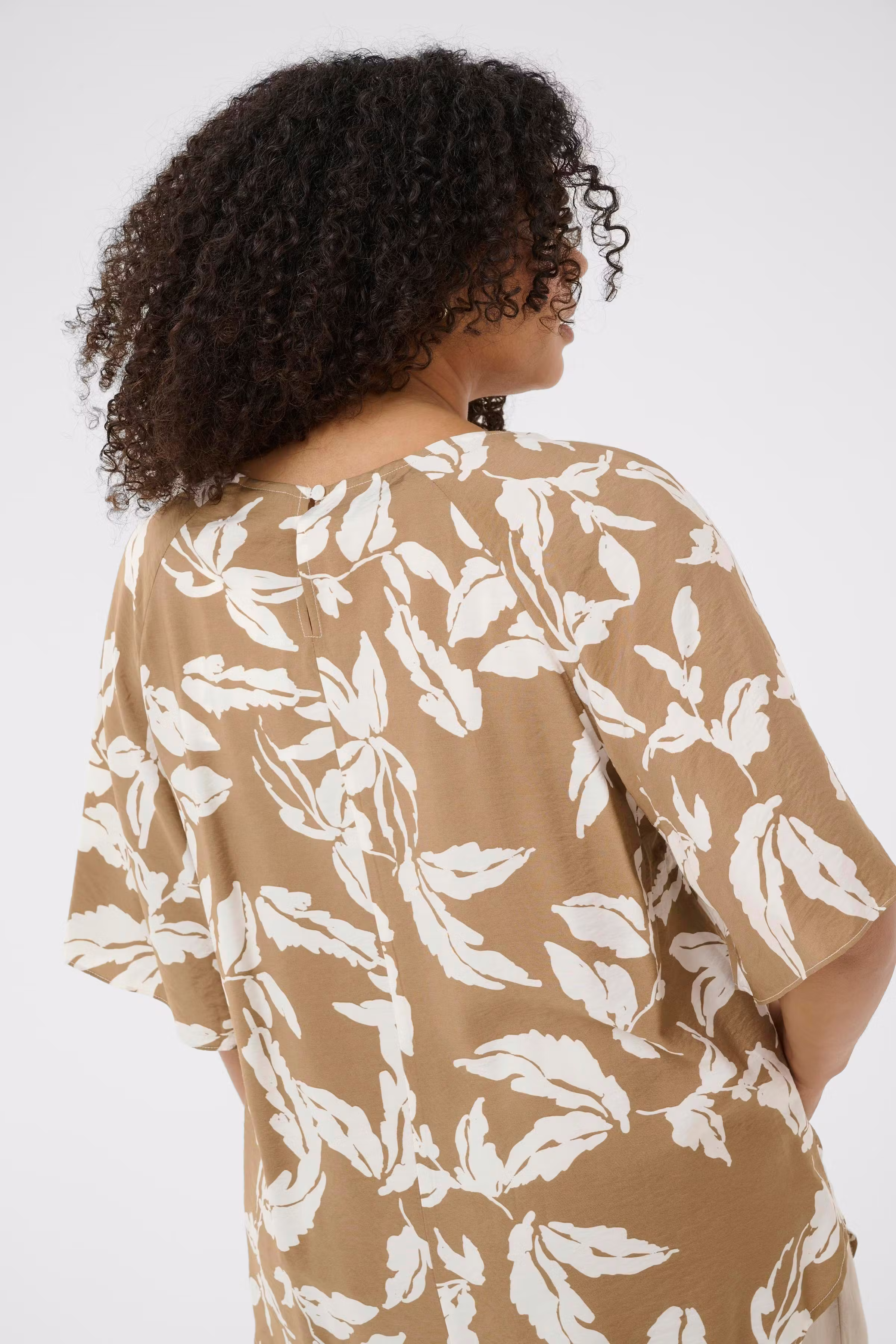 KCmarla Bluse LOOKBOOK BACK 10584073-109010