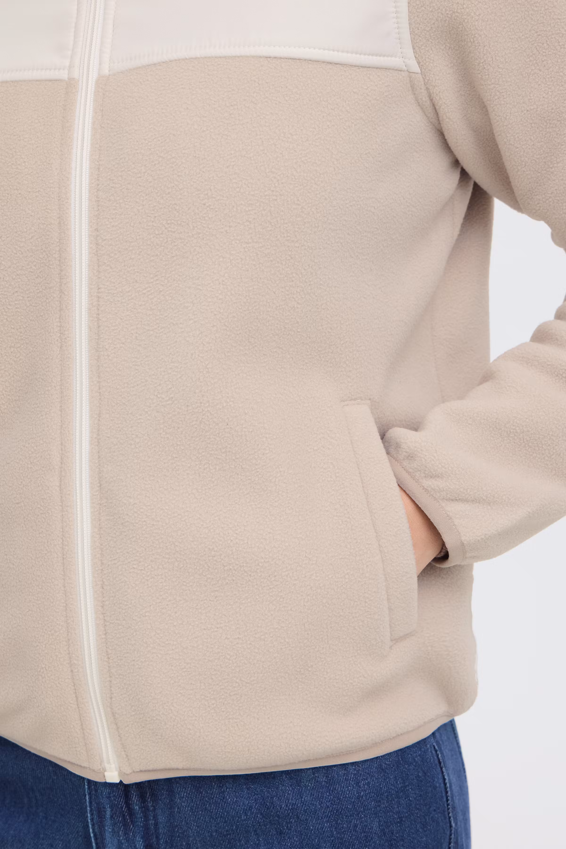FRFLEA Outerwear LOOKBOOK DETAIL 20618215-161305
