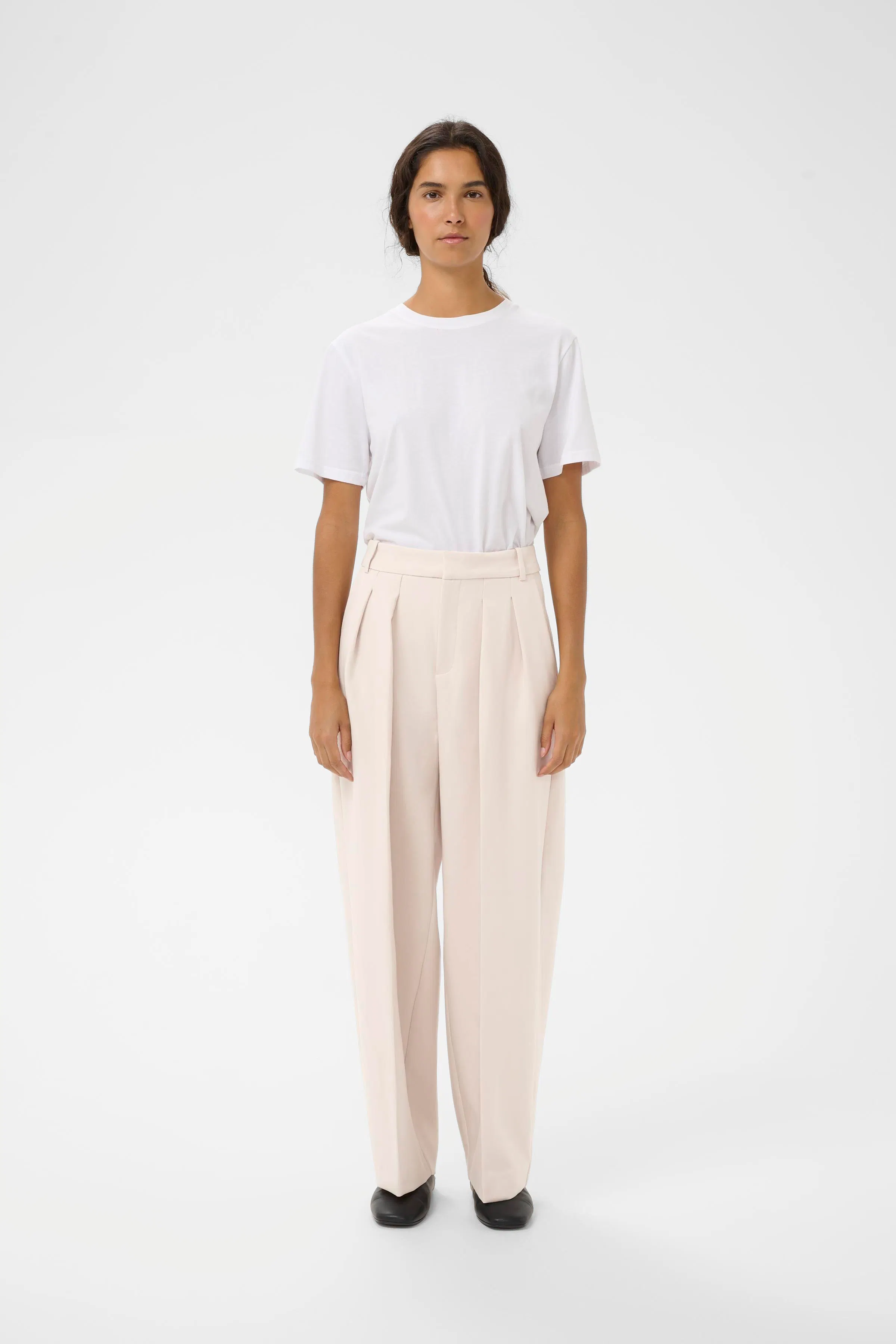BryelleIW Byxor LOOKBOOK FRONT 30110991-130403