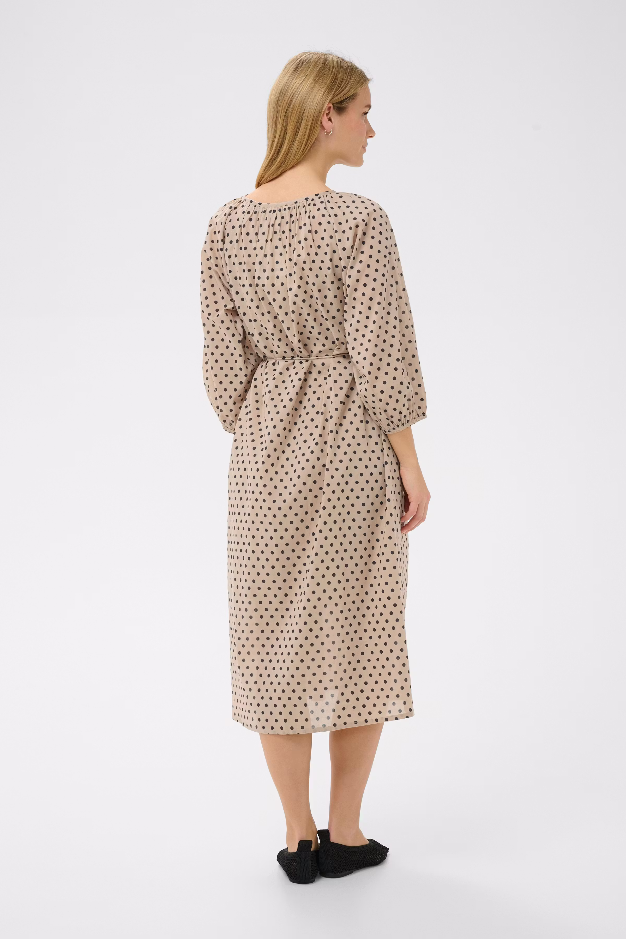 AvandiPW Kjole LOOKBOOK BACK 30310496-304768