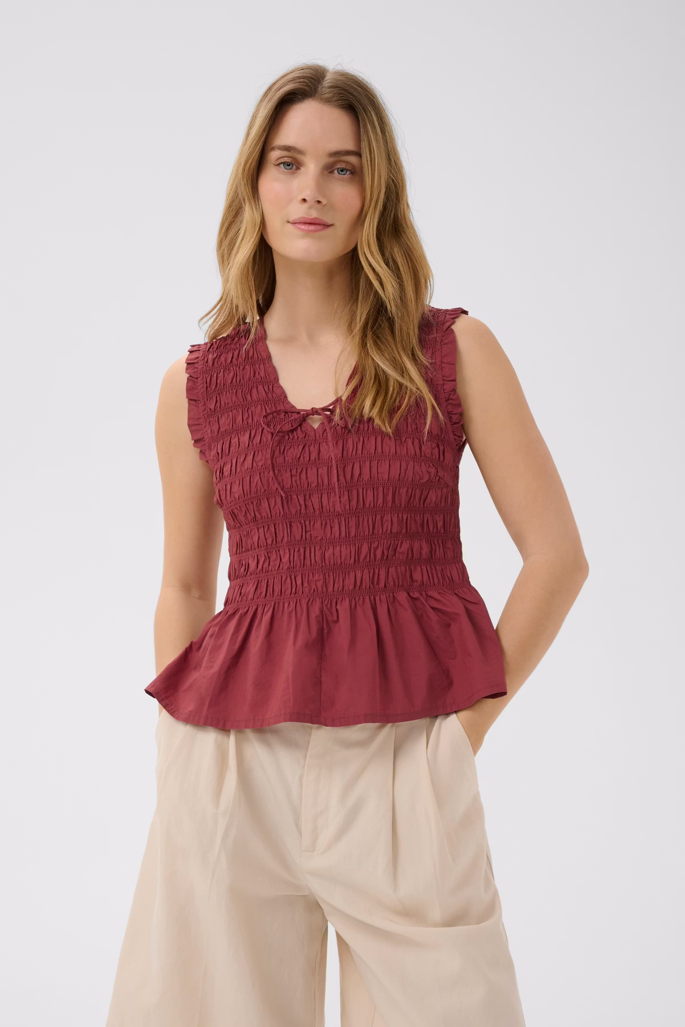 BorgnyPW Top LOOKBOOK FRONT 30310546-191530