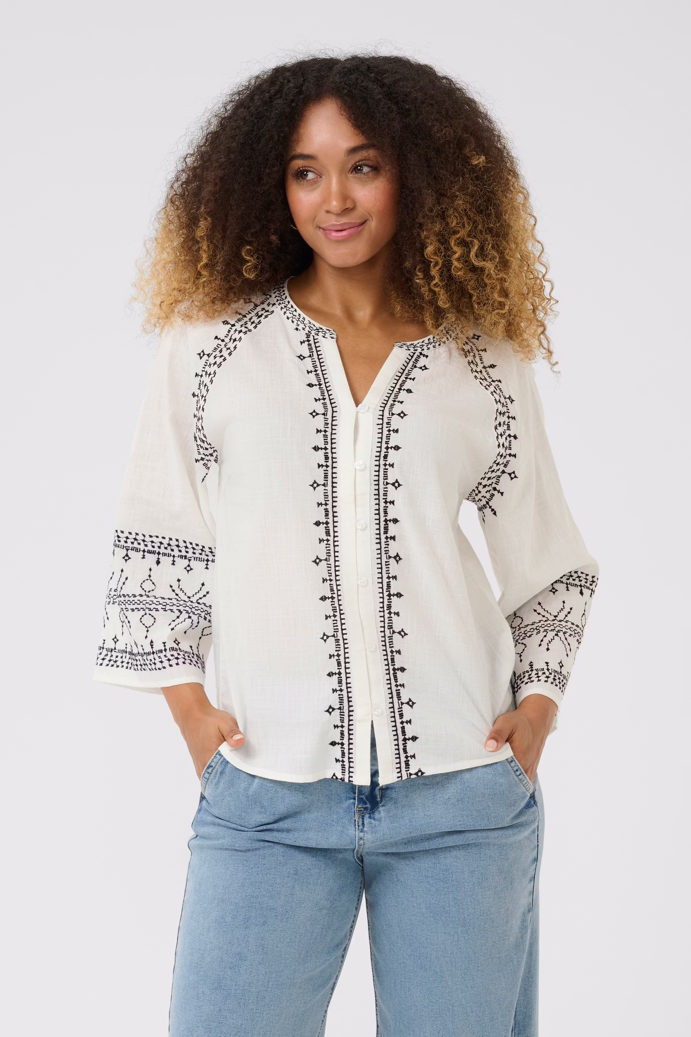 CRSara Hemd LOOKBOOK FRONT 10613616-108202