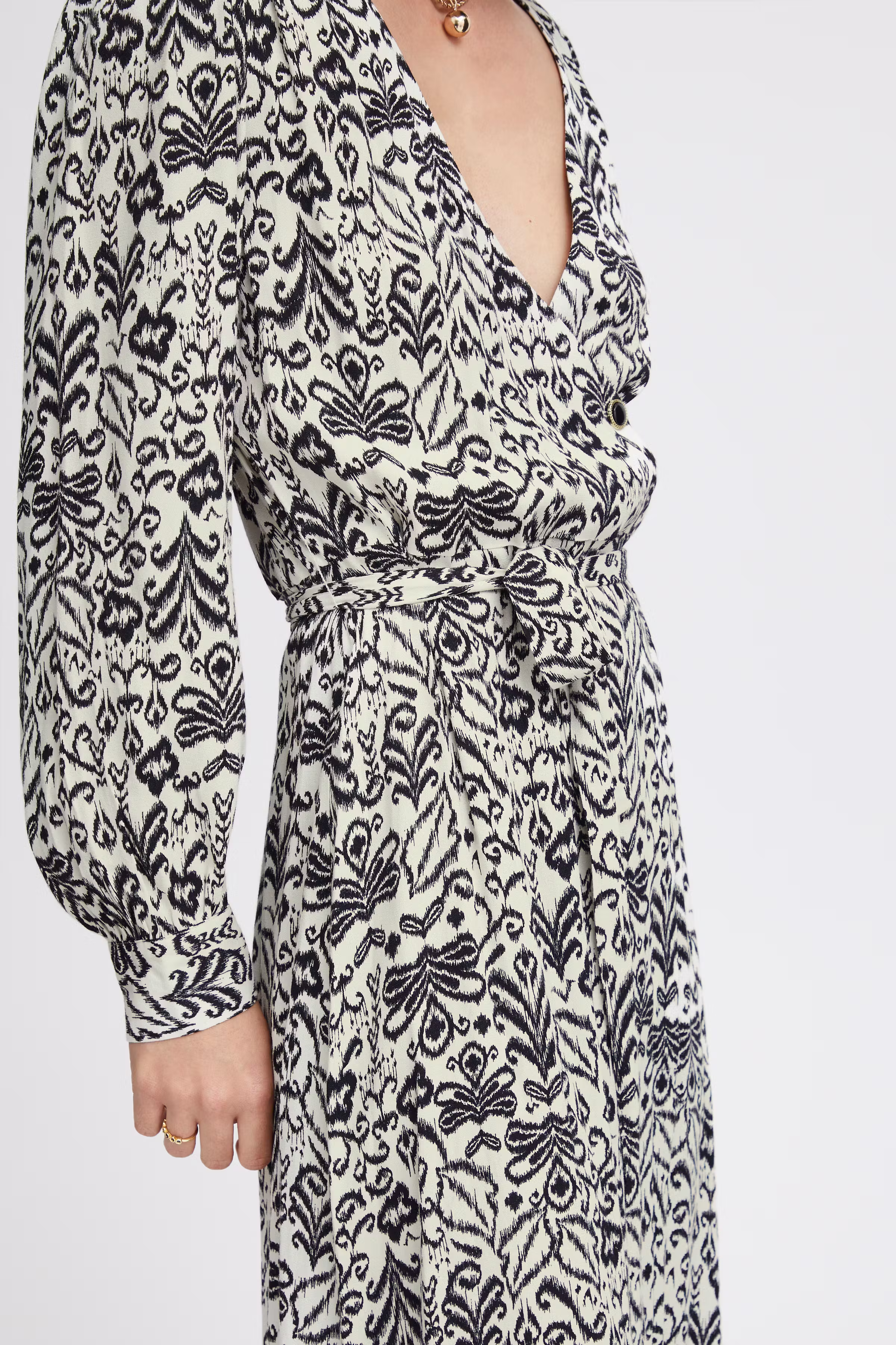 IRROSIE Jurk LOOKBOOK DETAIL 20119604-202405