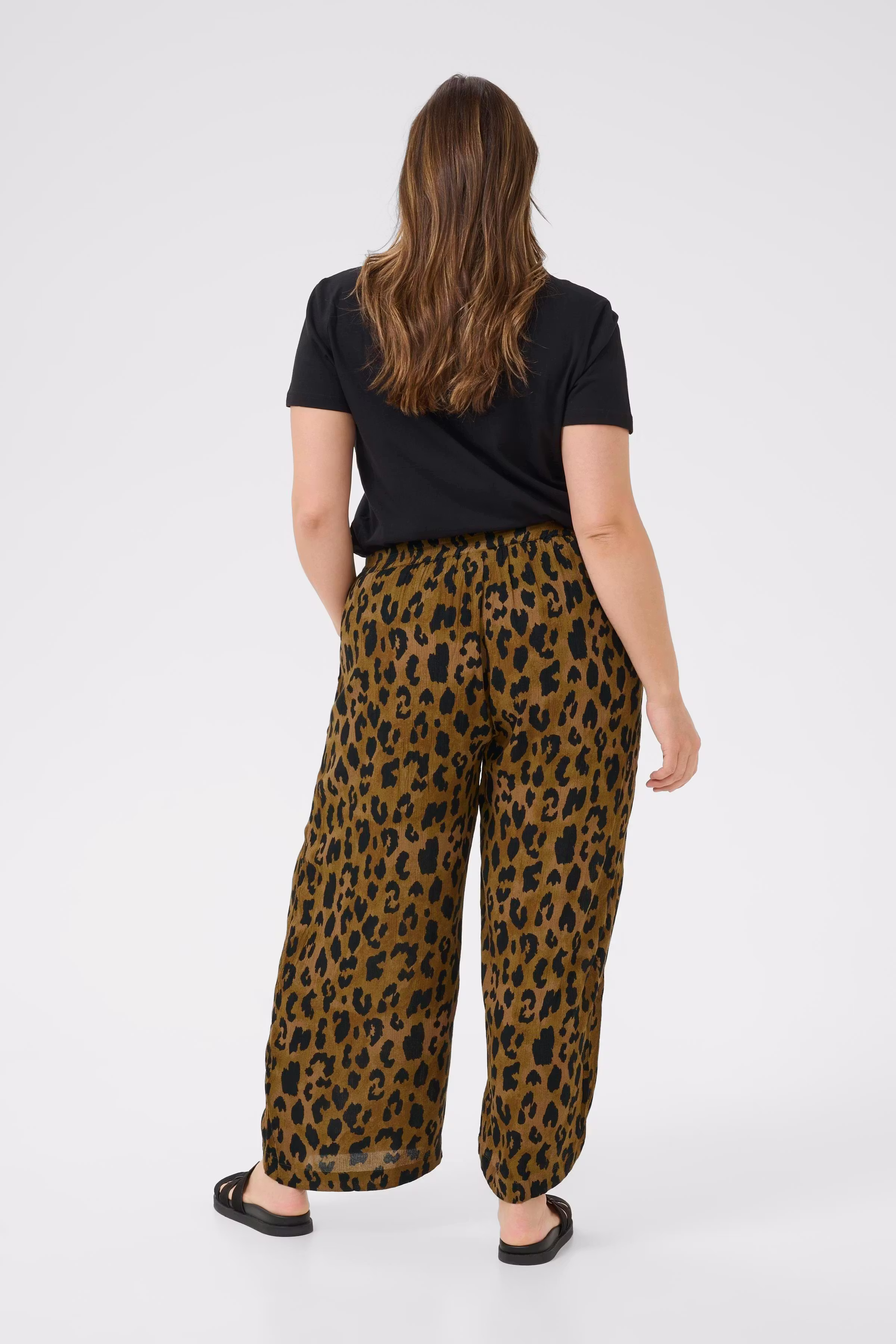 KCmolly Trousers LOOKBOOK BACK 10583501-107946