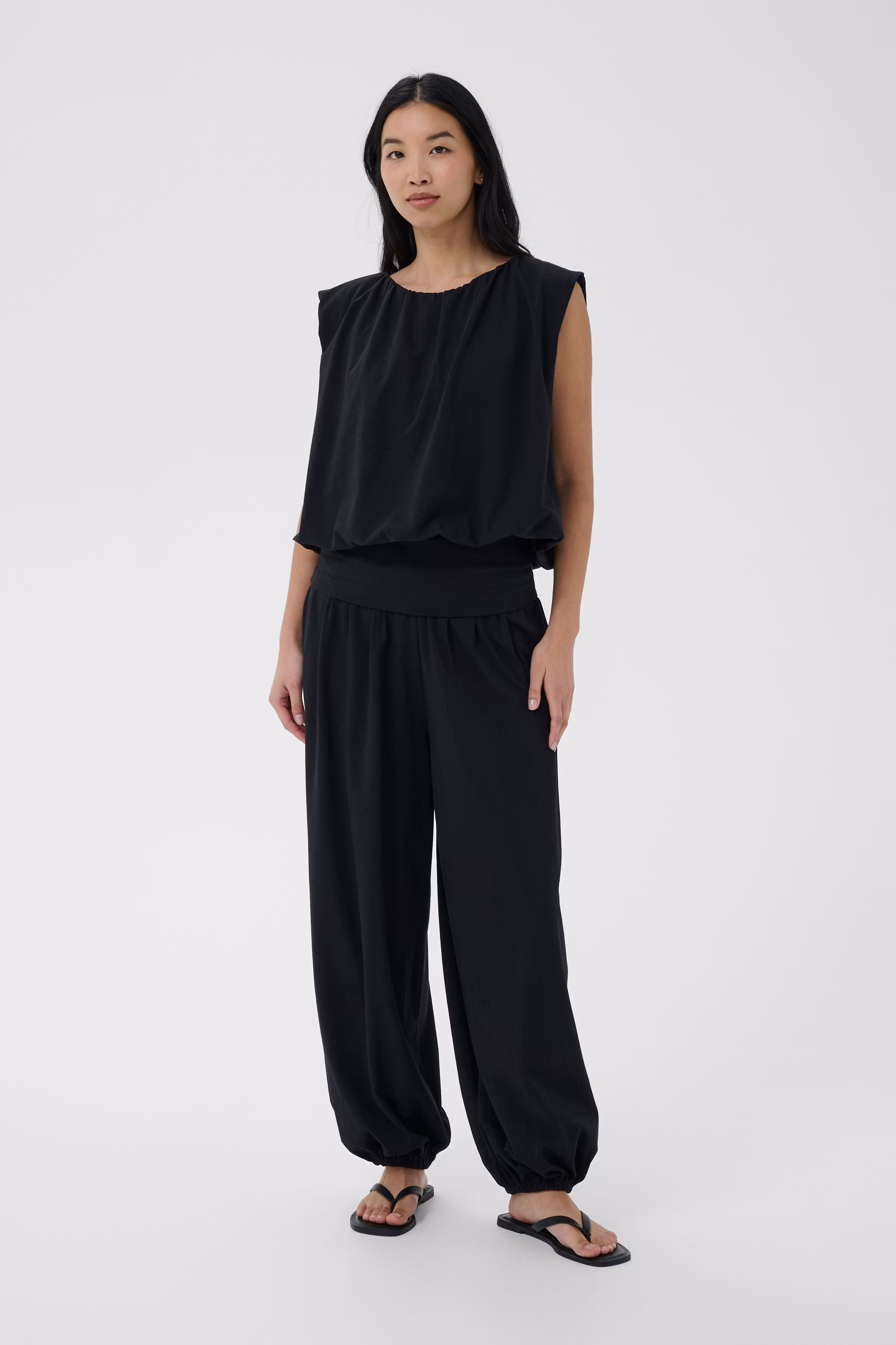 BerthinePW Top LOOKBOOK FRONT 30310615-194008