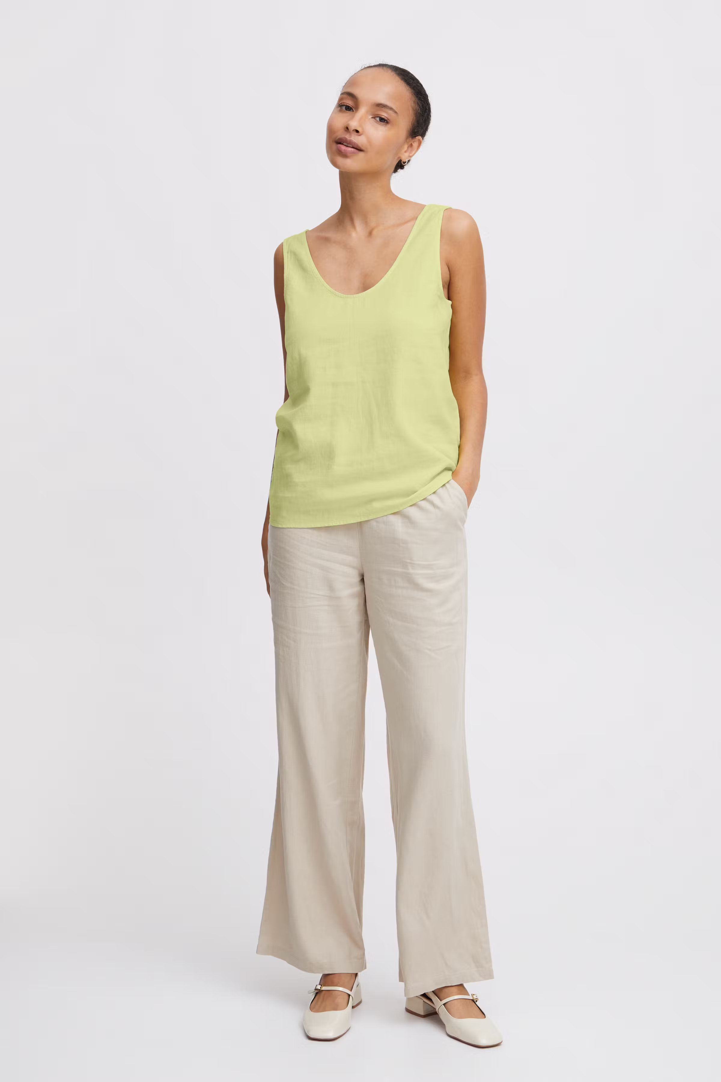 BYFALAKKA Top LOOKBOOK FRONT 20811302-120741