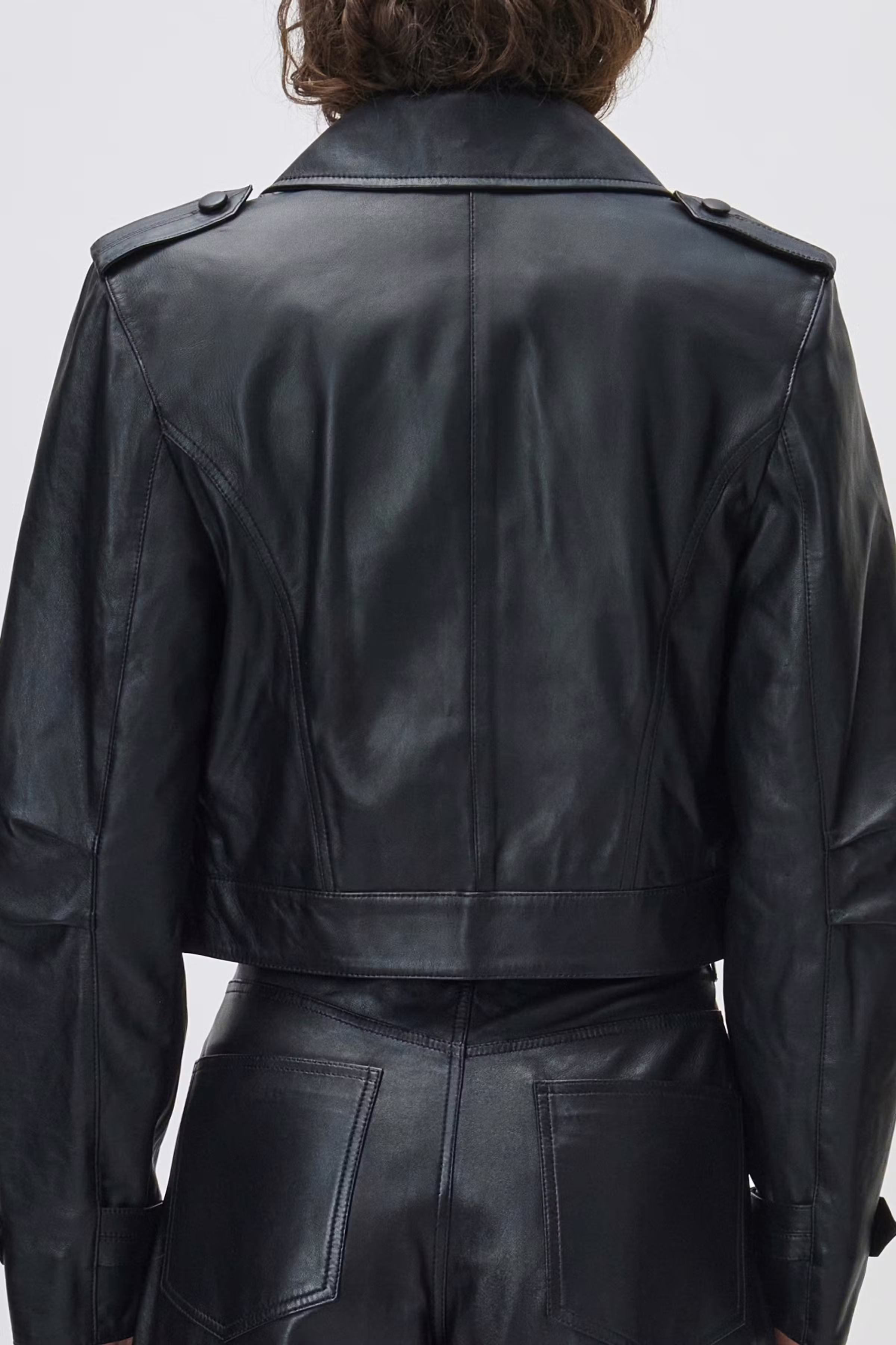 LAUREN JACKE LOOKBOOK DETAIL 30600690-BK999