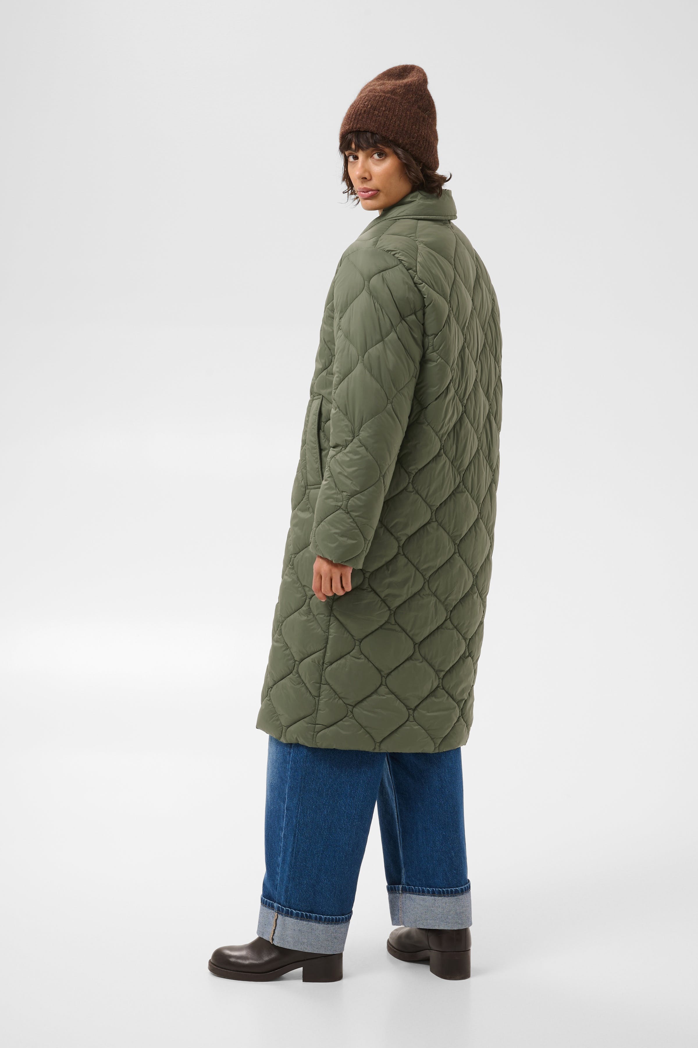 CarinePW Outerwear LOOKBOOK BACK 30310627-190312