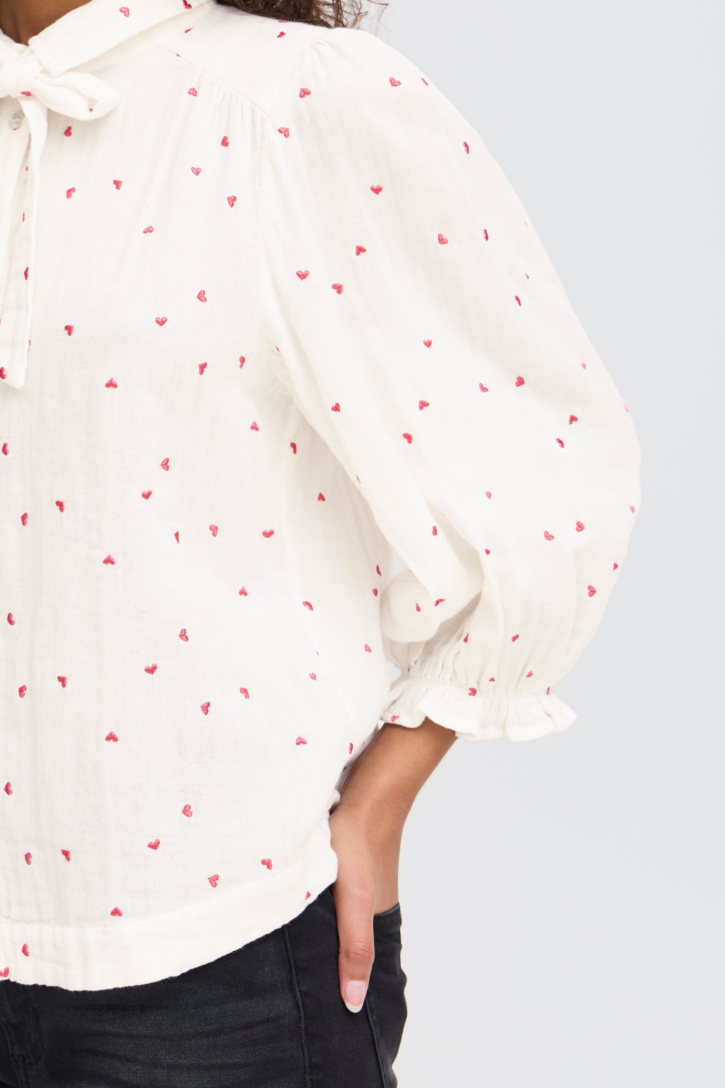 Langermet bluse LOOKBOOK DETAIL 20122466-110602