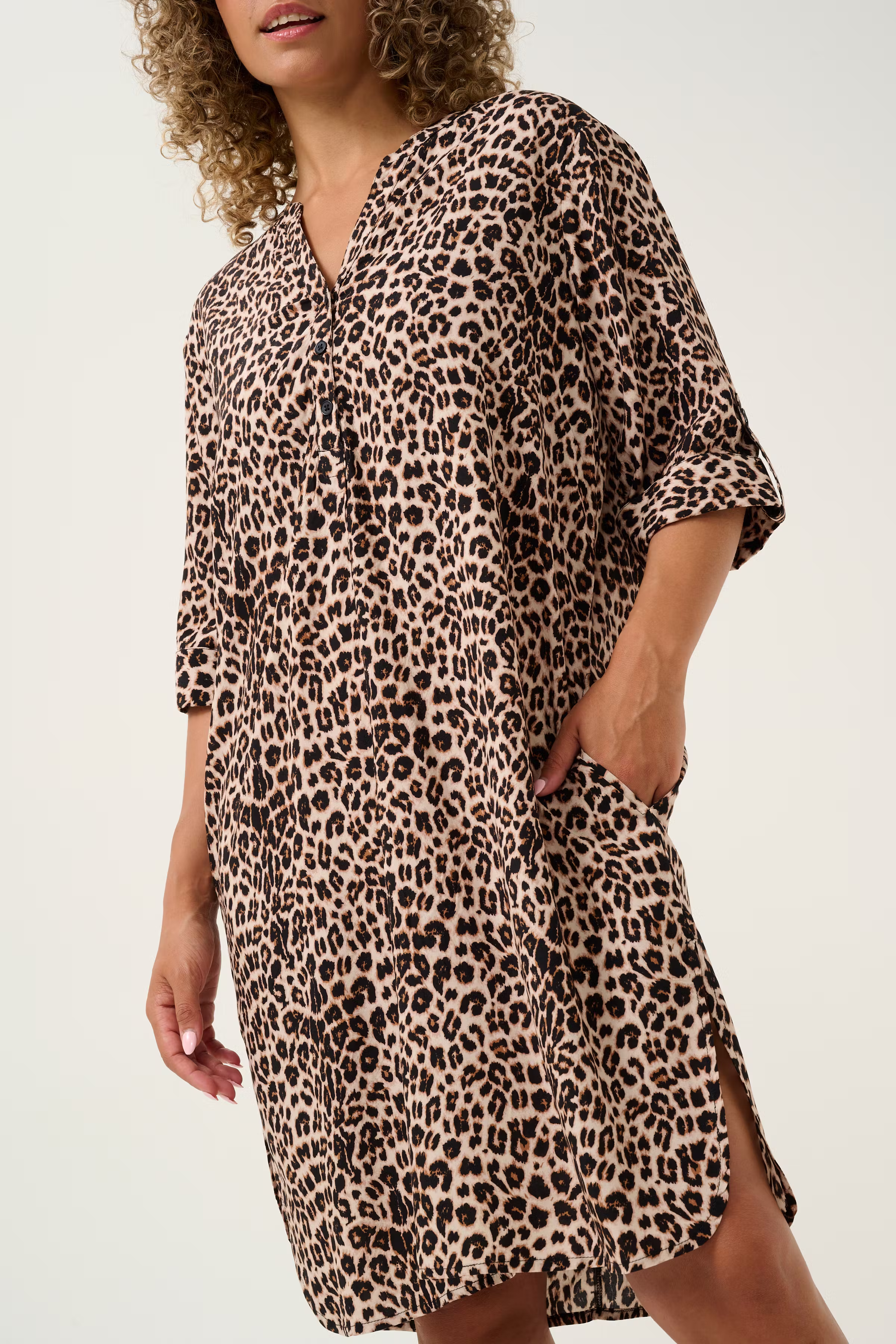 CRTiah Leopard kjole LOOKBOOK DETAIL 10613379-103779