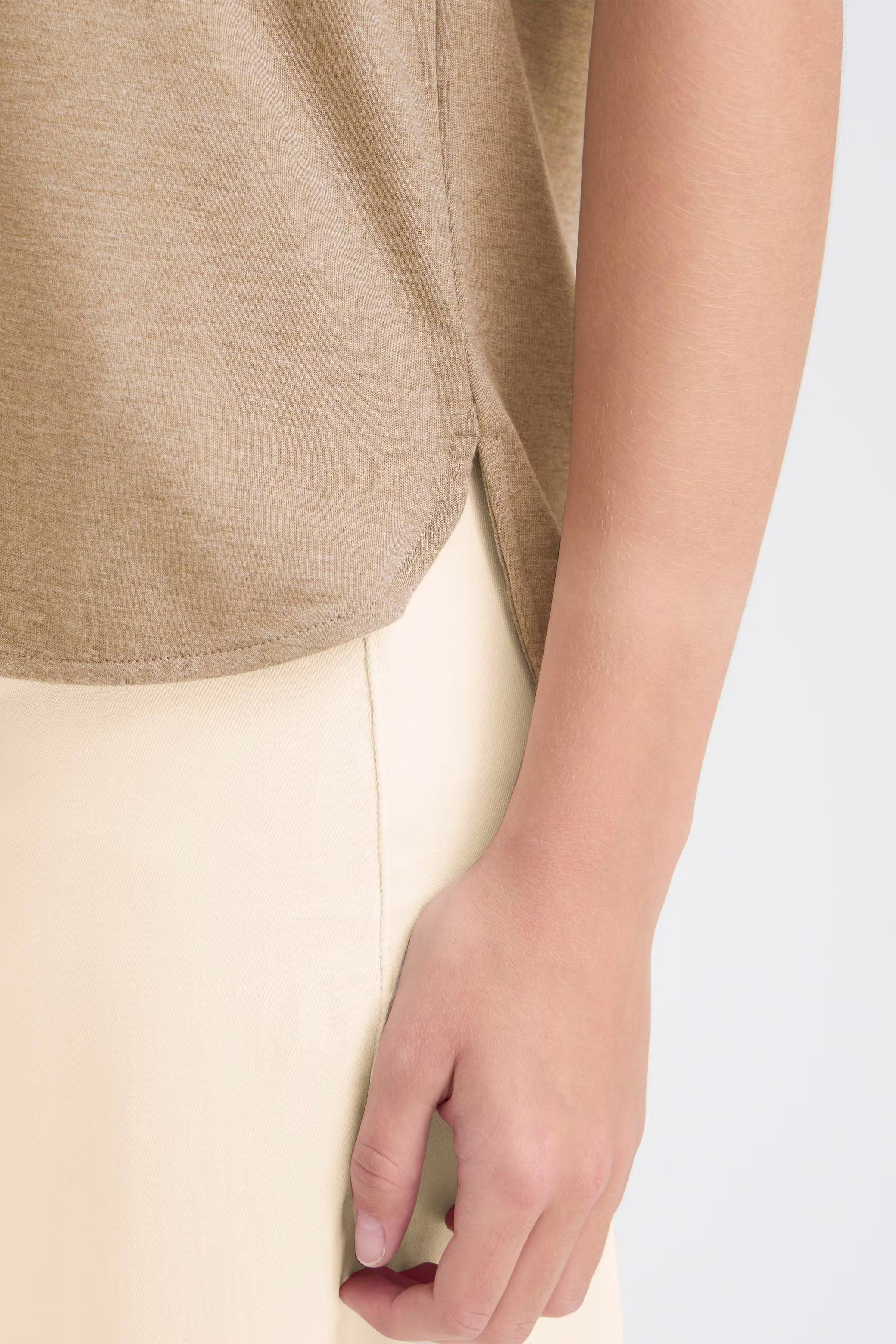 IHREBELLY T-shirt LOOKBOOK DETAIL 20125199-171314