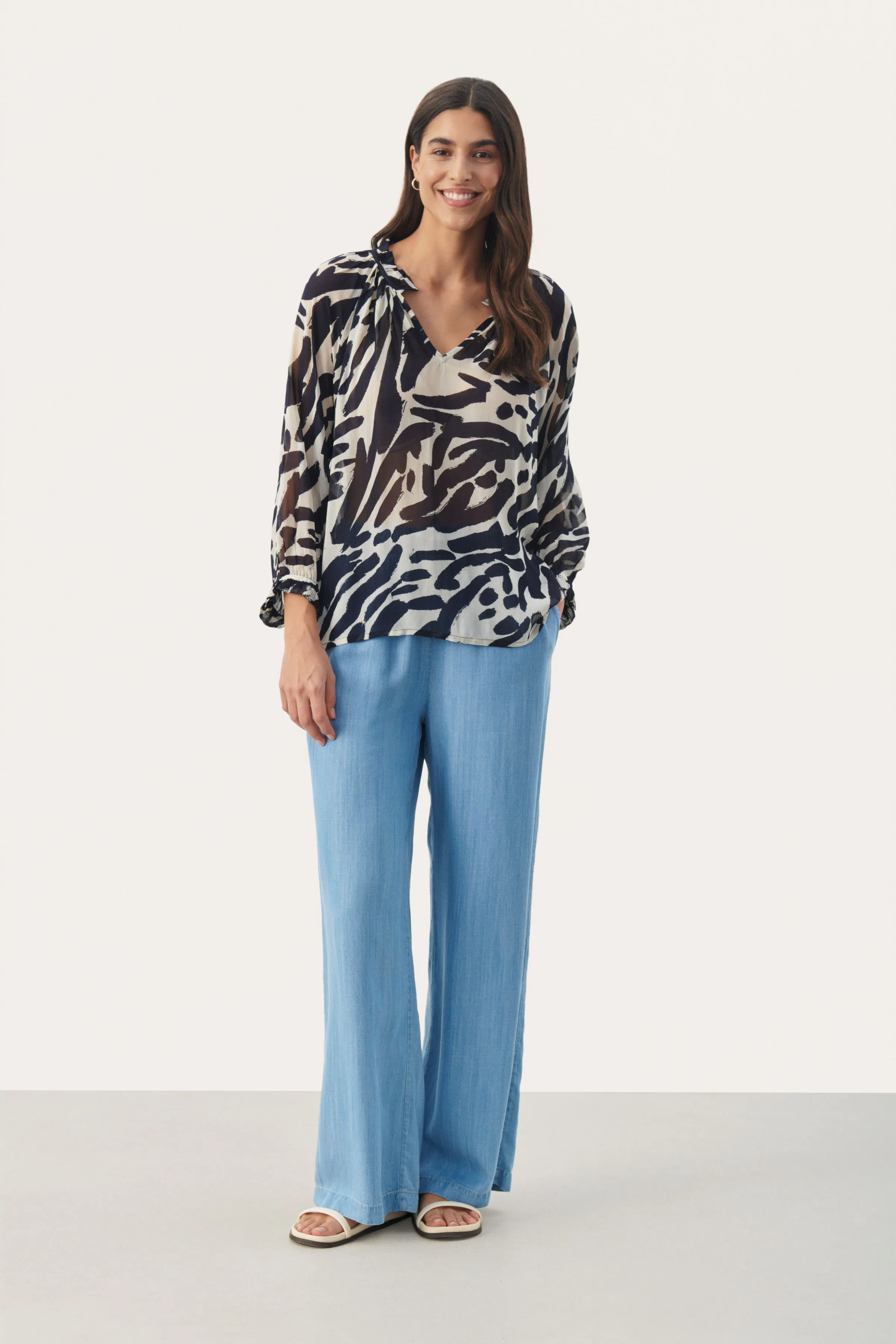 ElsiaPW Blus LOOKBOOK FRONT 30308415-302741