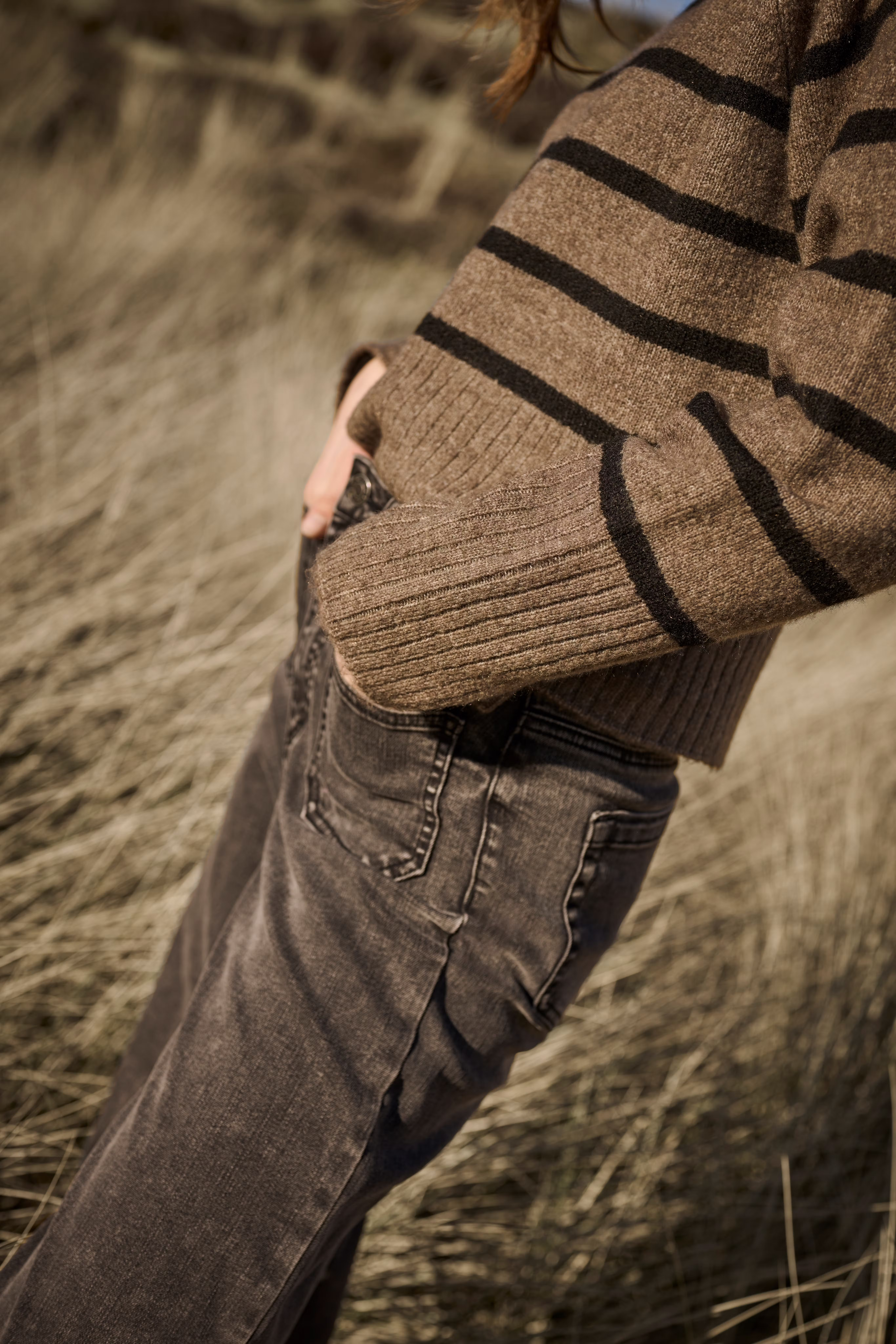 KAerin Pullover LOCATION NONE 10510939-108598