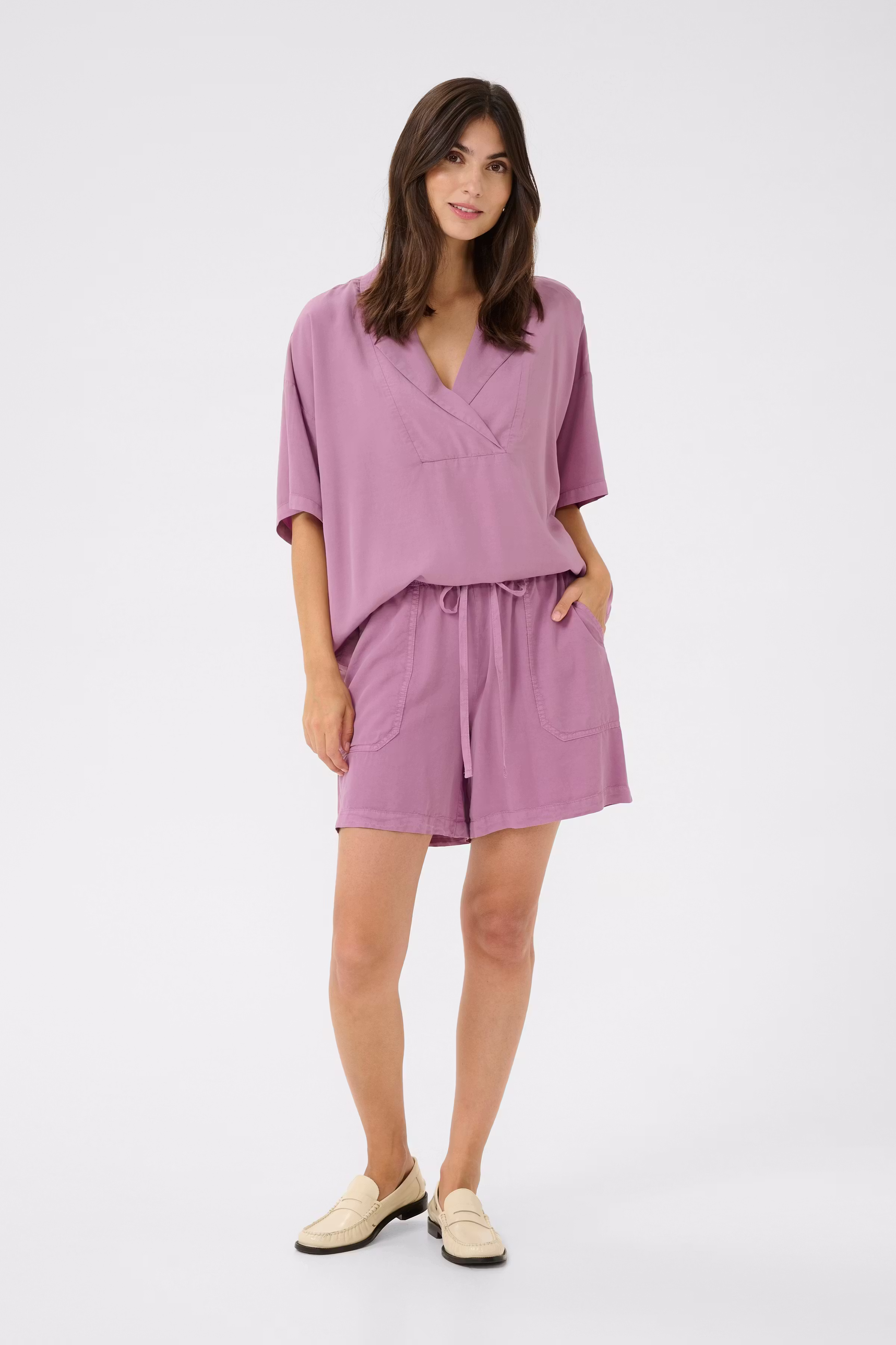 CUclarina Shorts LOOKBOOK FRONT 50111809-173410