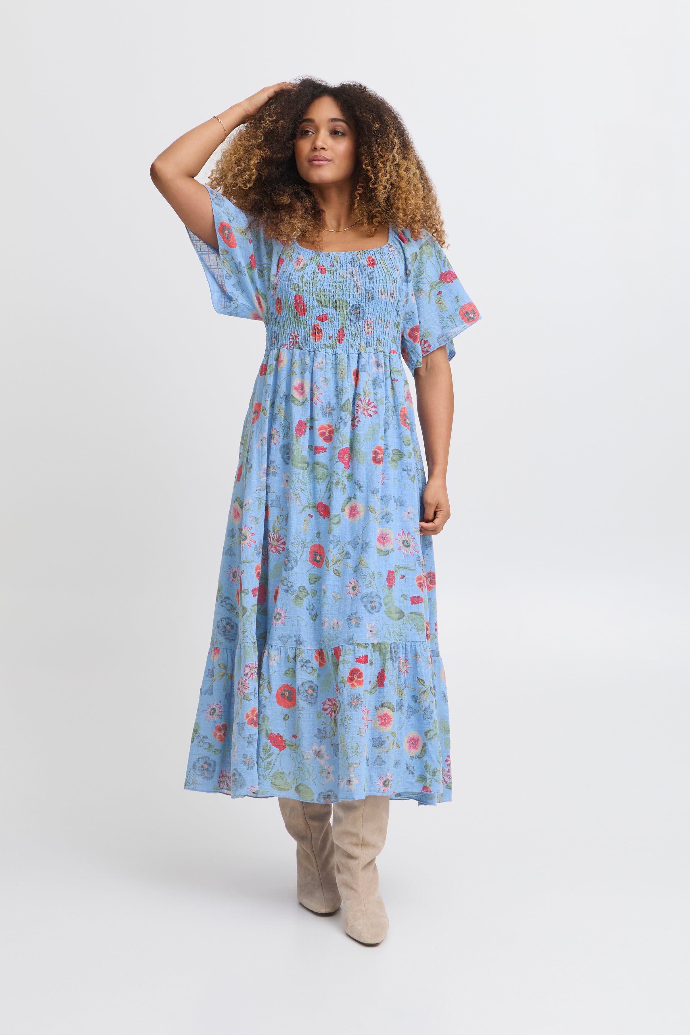 SBALEXA Kjole LOOKBOOK FRONT 22100924-174041