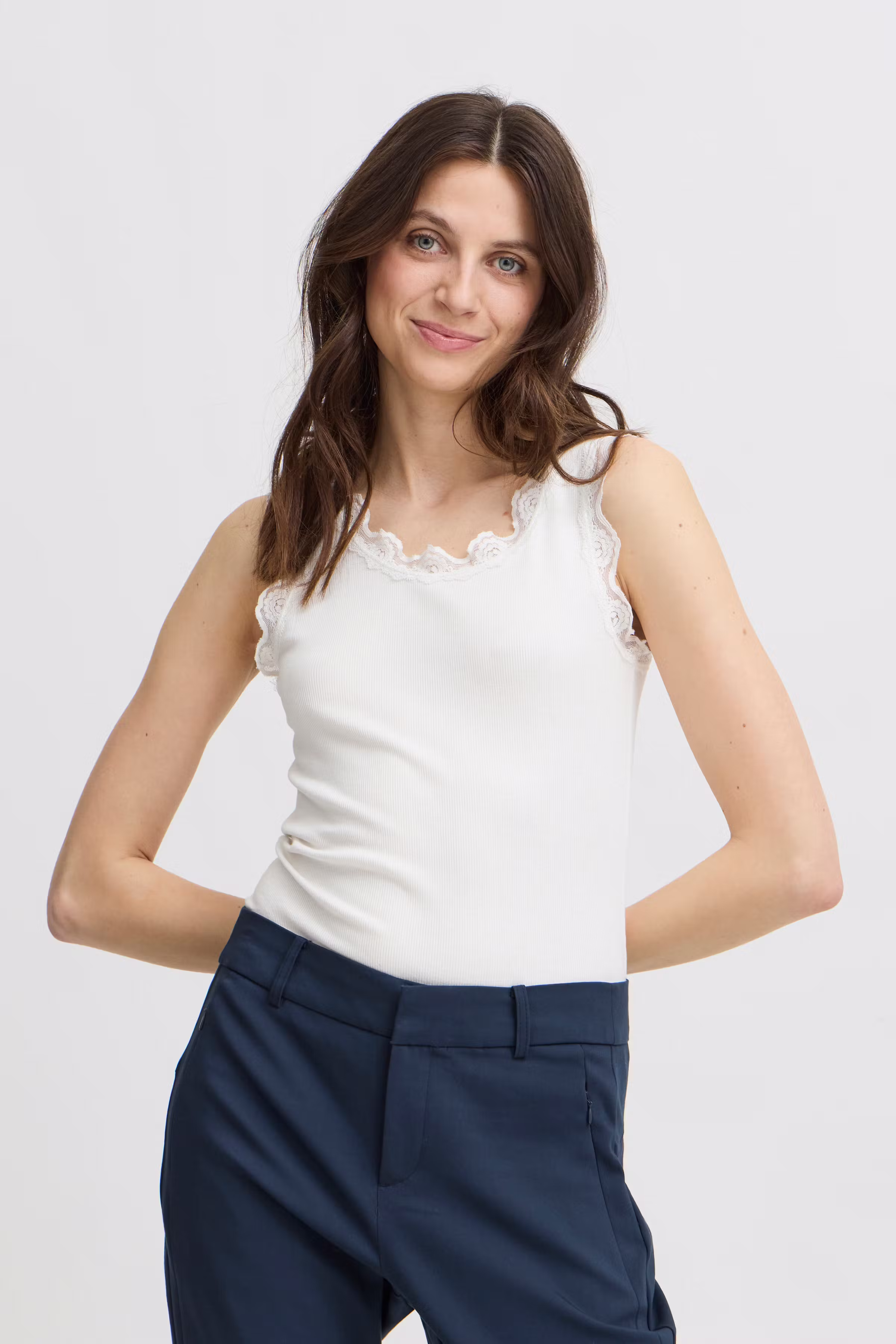 HIZAMONDFR TOPP LOOKBOOK FRONT 20607460-60010