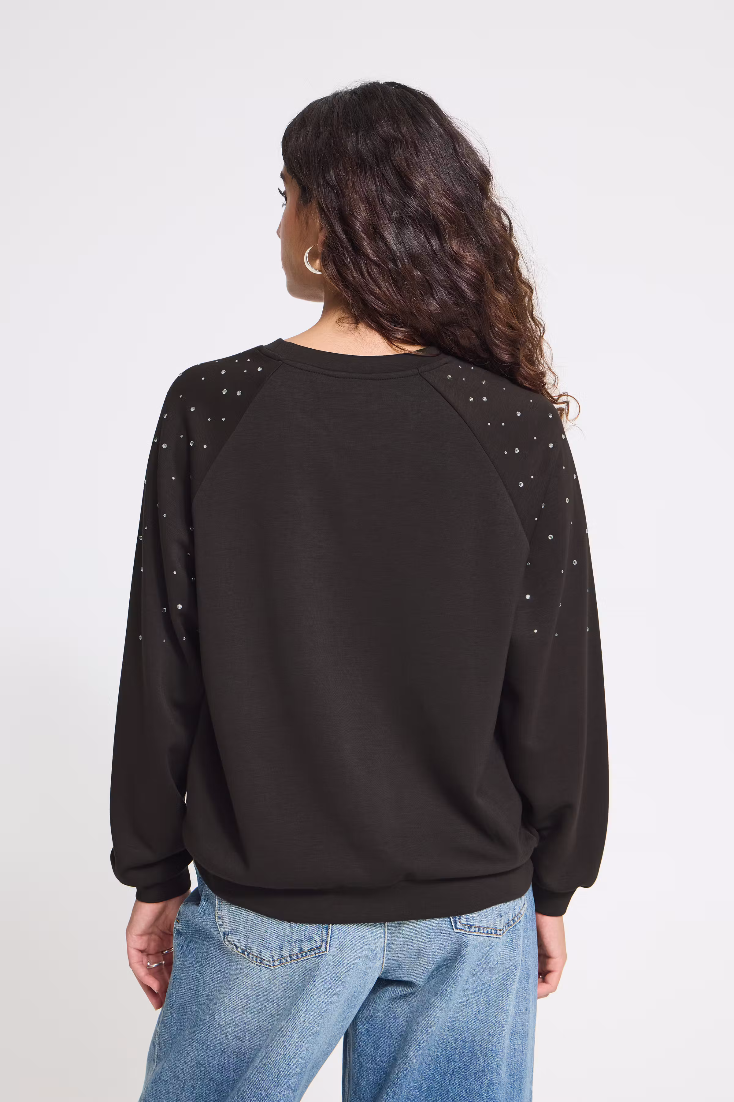IHAMIAS Sweatshirt LOOKBOOK BACK 20127122-194008