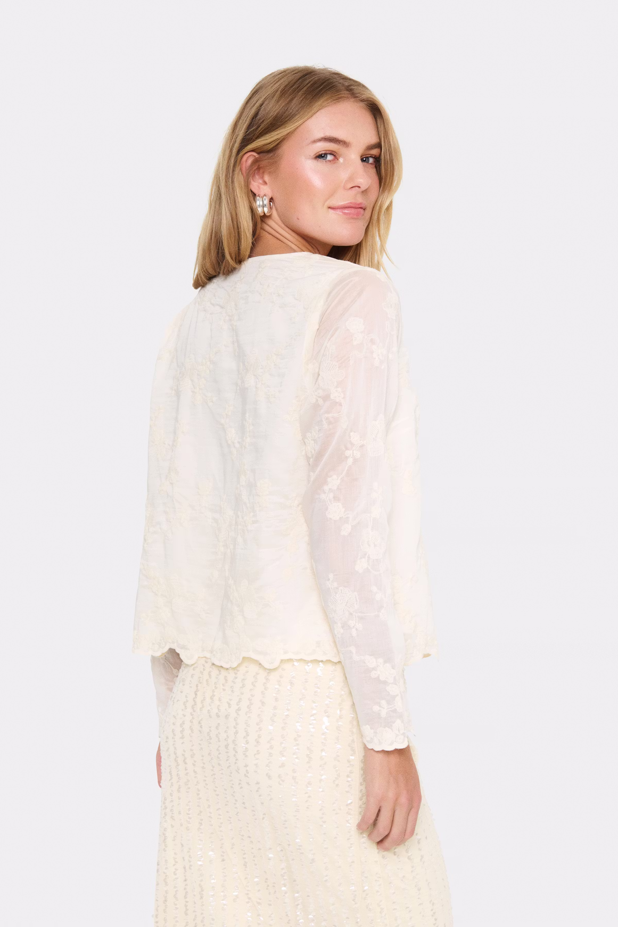 KirstySZ Blouse LOOKBOOK BACK 30514303-110605