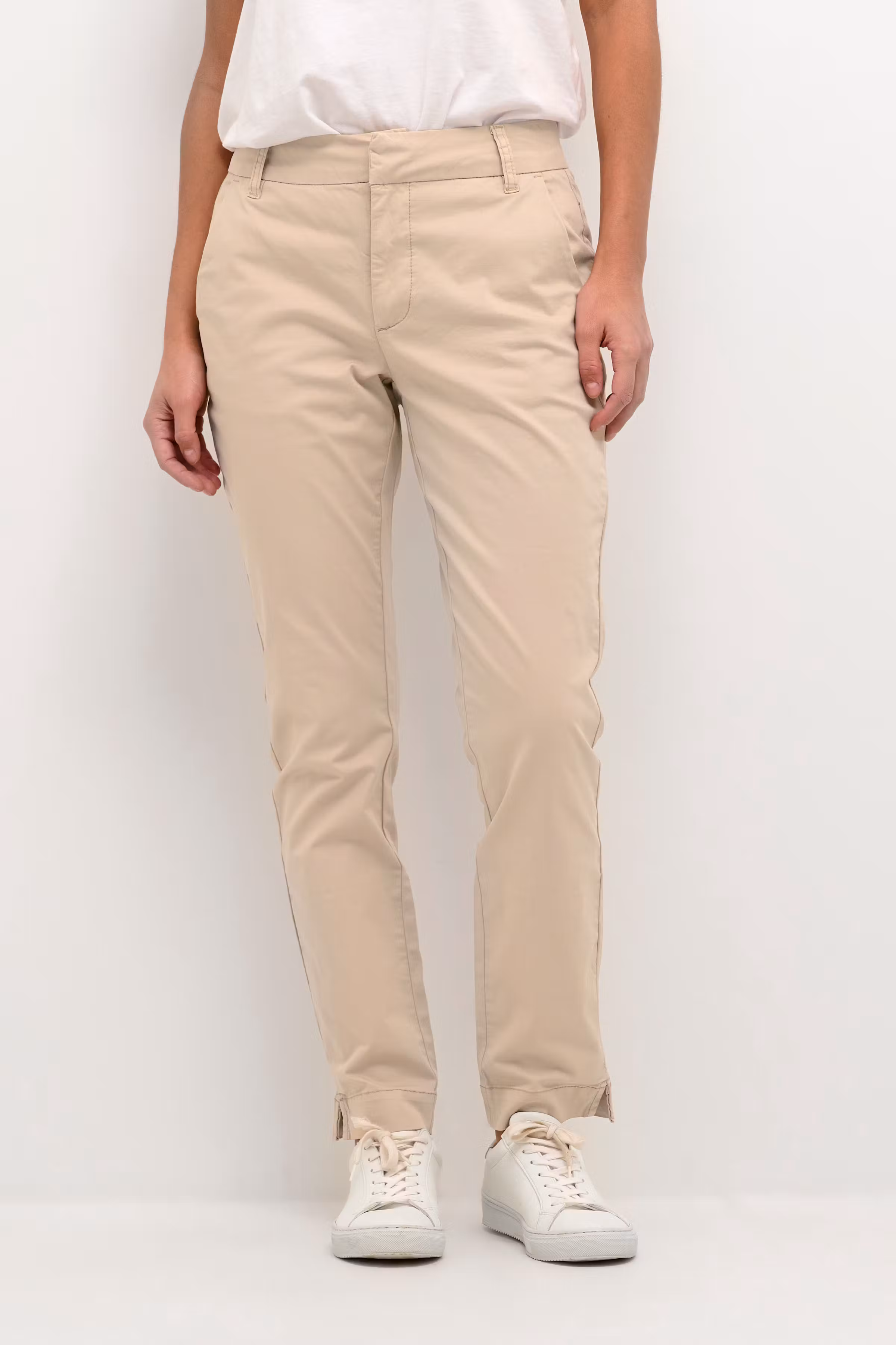 KAmette Hose LOOKBOOK FRONT 10506121-151305