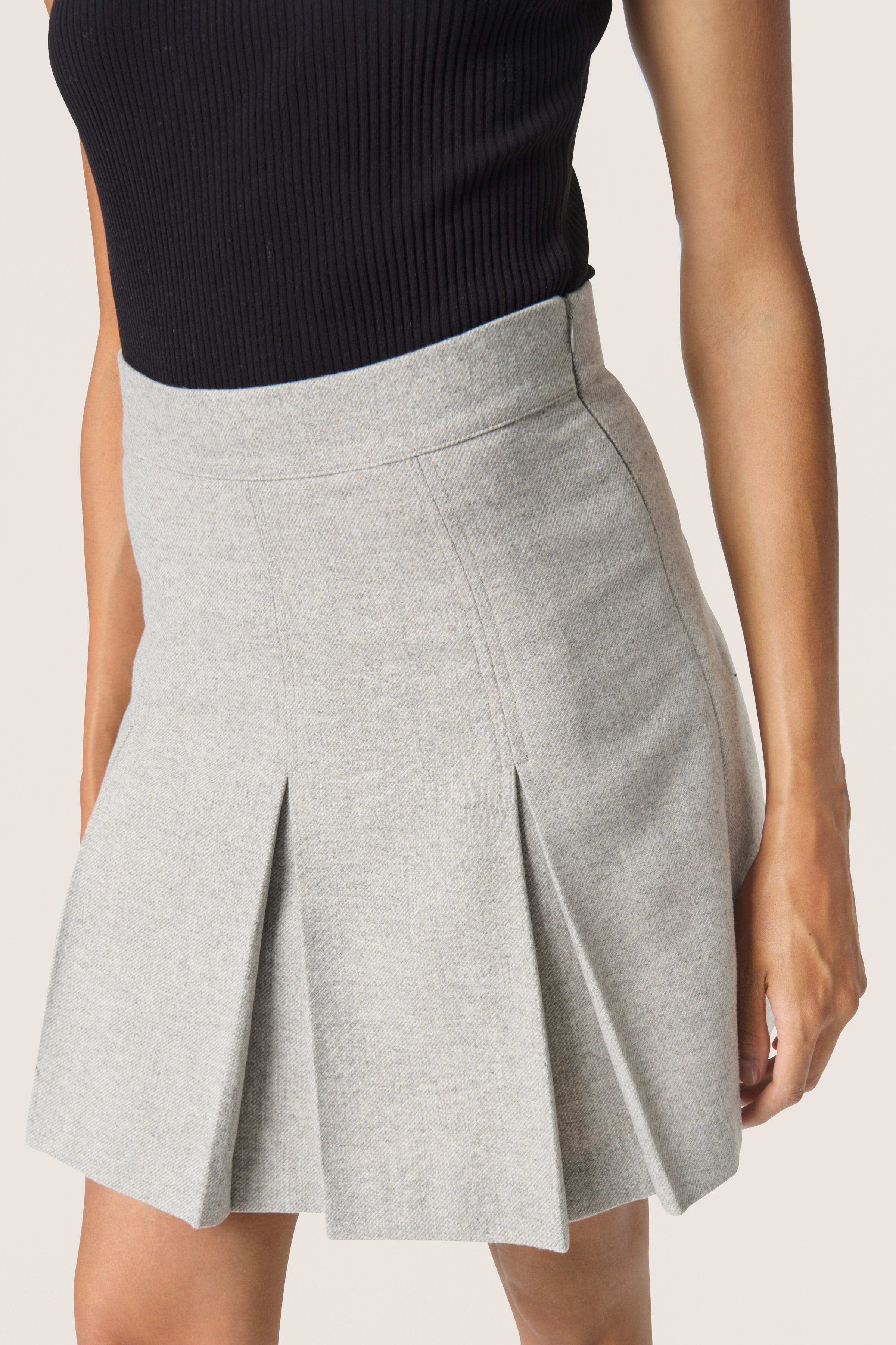 SLAugustina Skirt LOOKBOOK DETAIL 30407930-303359