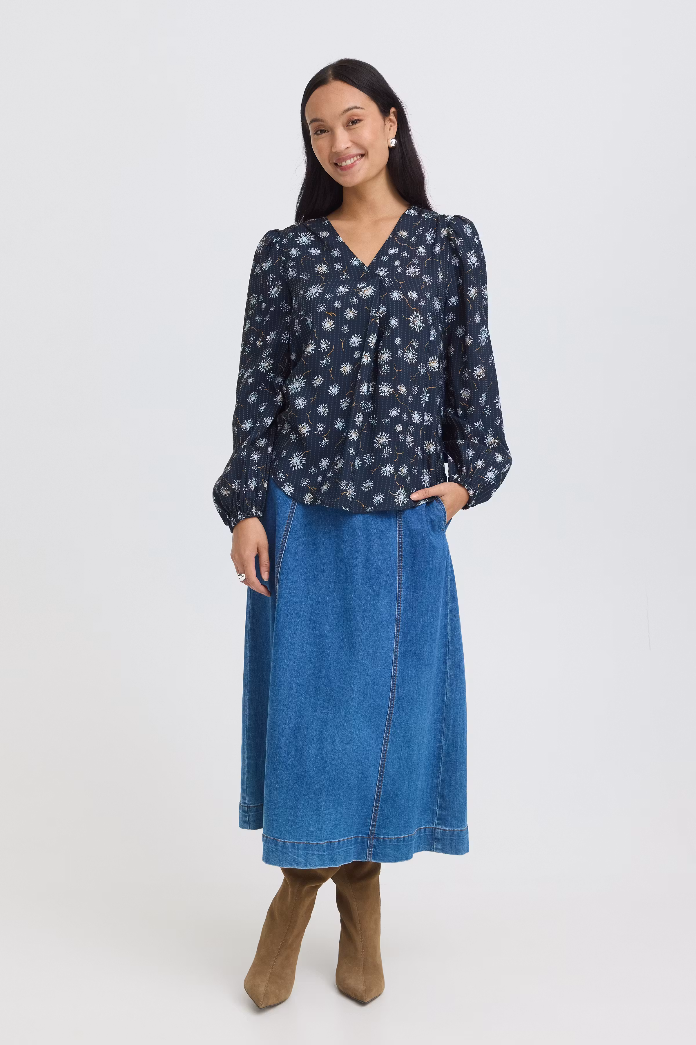 FRKALIA Blus LOOKBOOK FRONT 20617836-900009960