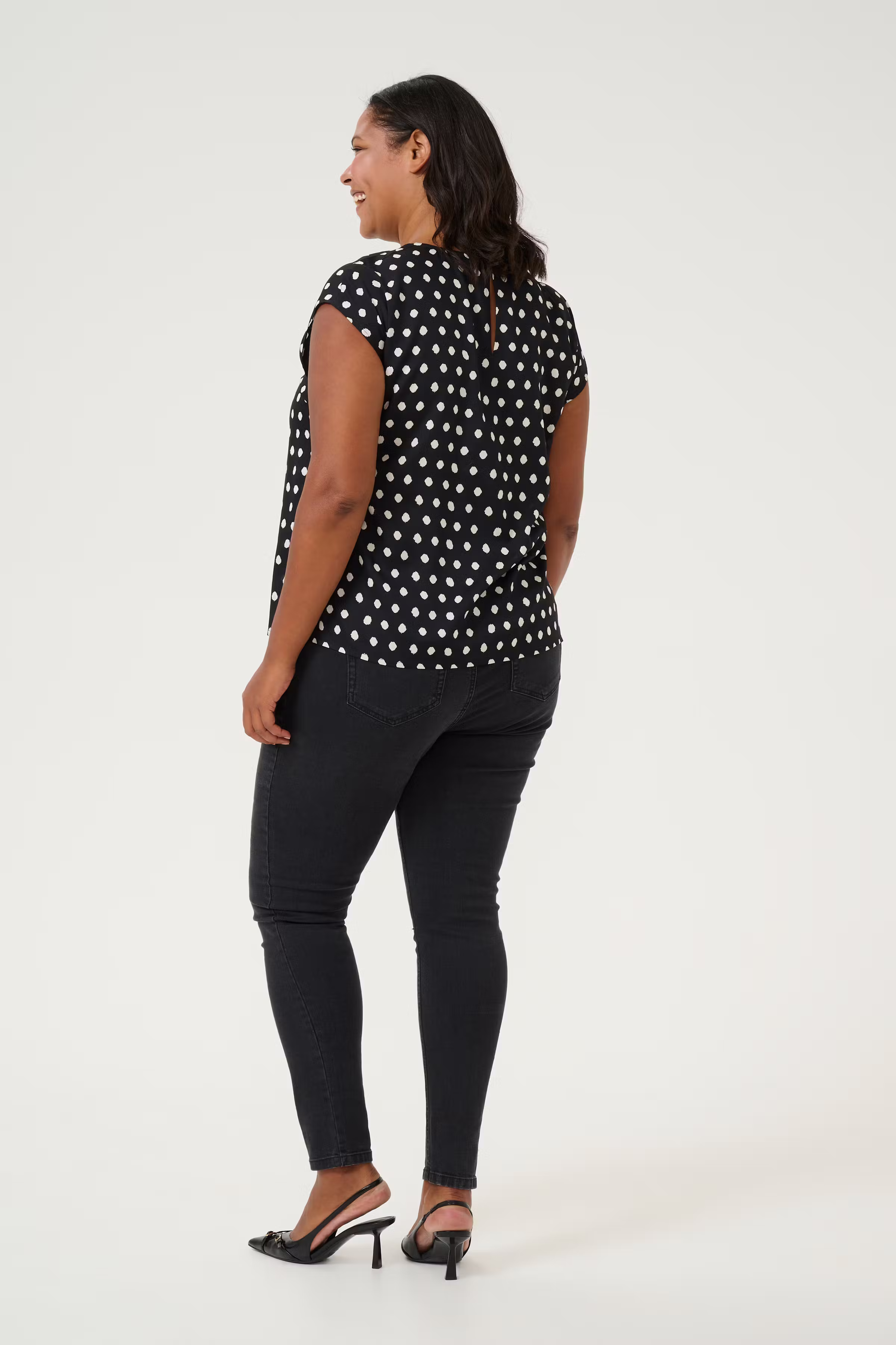 KCoda Blus LOOKBOOK BACK 10582934-106545