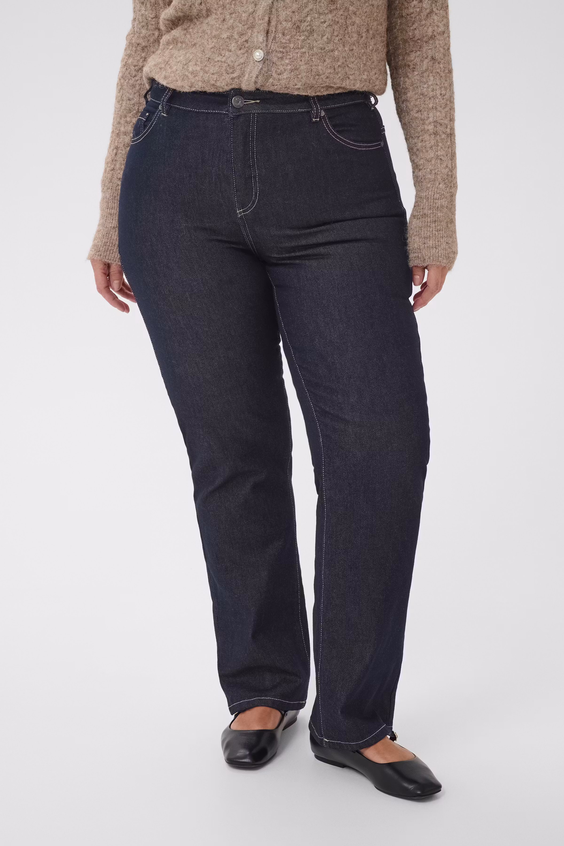 KCflora Jeans LOOKBOOK FRONT 10584394-109824