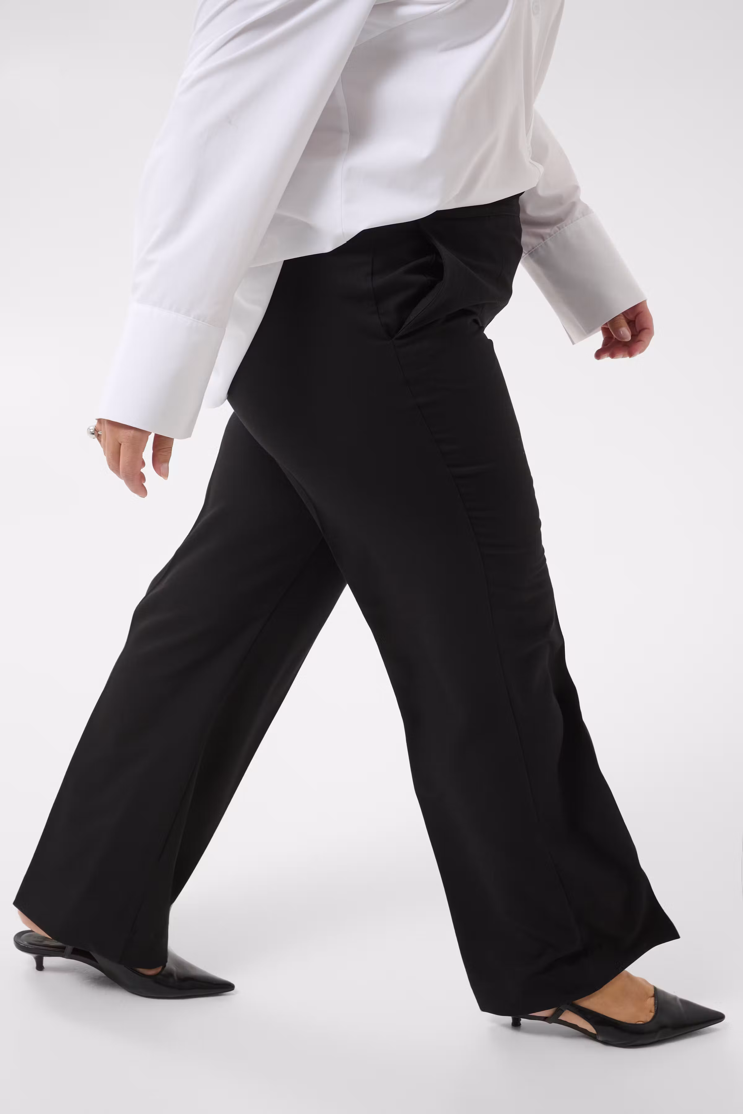 KCsakira Flared Hose LOOKBOOK DETAIL 10582588-100121