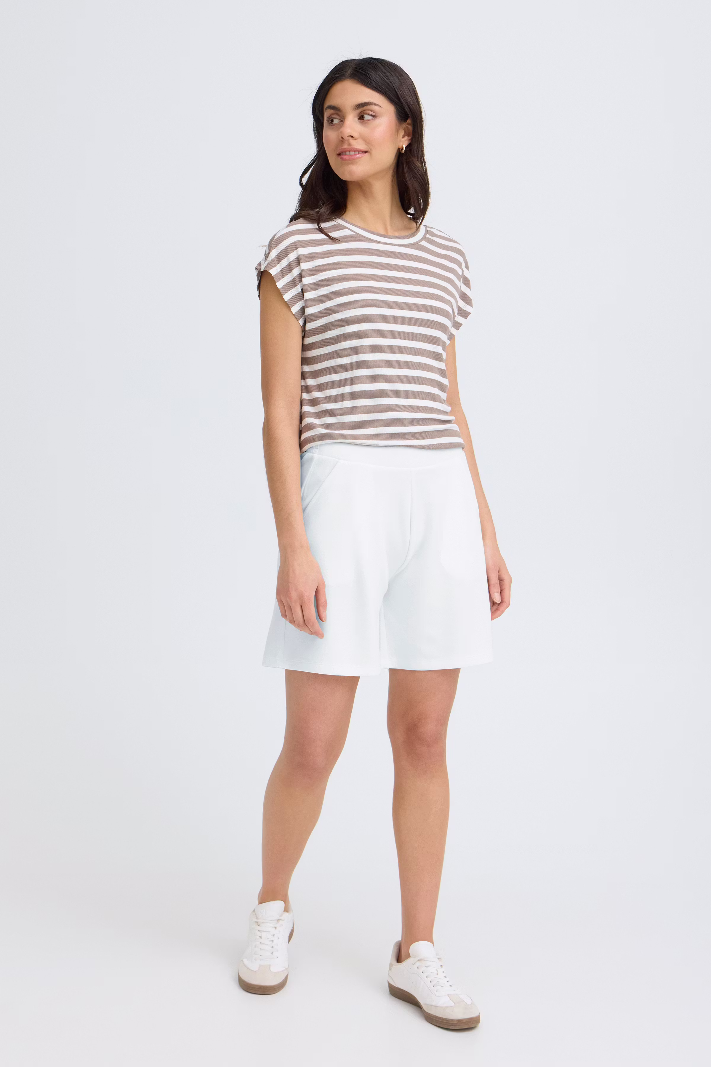 FRAURORA Shorts LOOKBOOK FRONT 20617670-110701