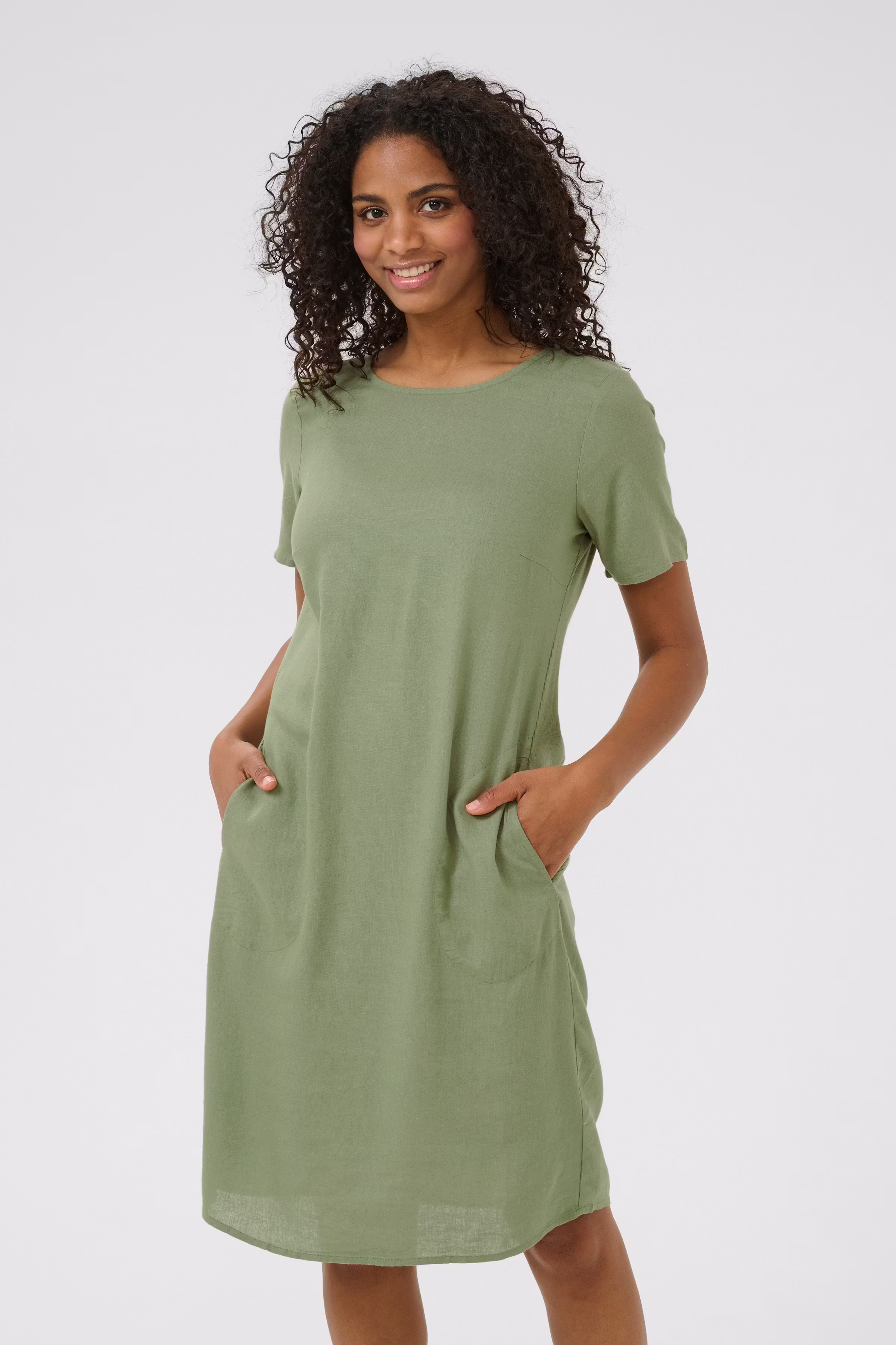 KAmilia Lin kjole LOOKBOOK FRONT 10508362-170115