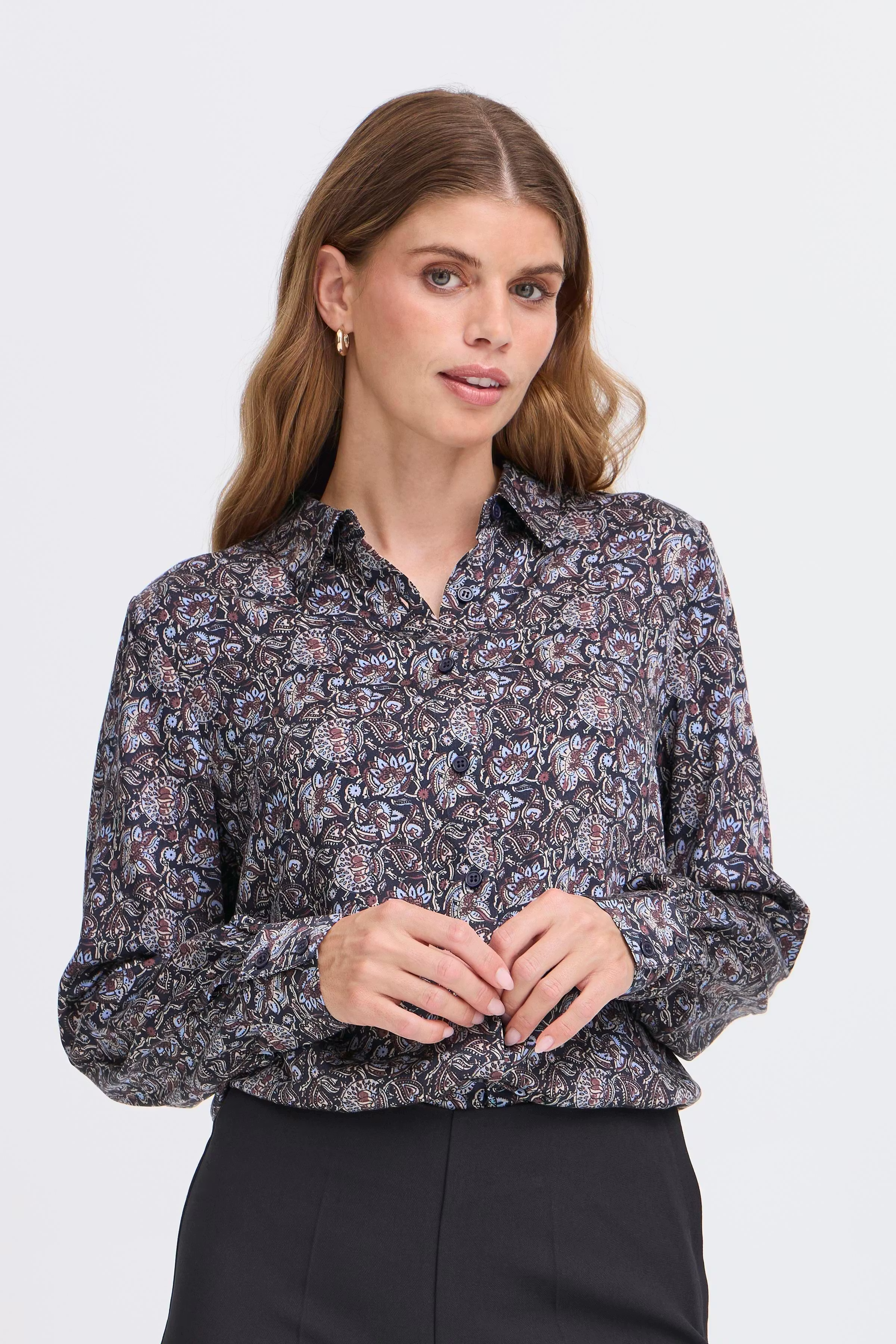 FRGLADIS Skjorte LOOKBOOK FRONT 20617072-900005170