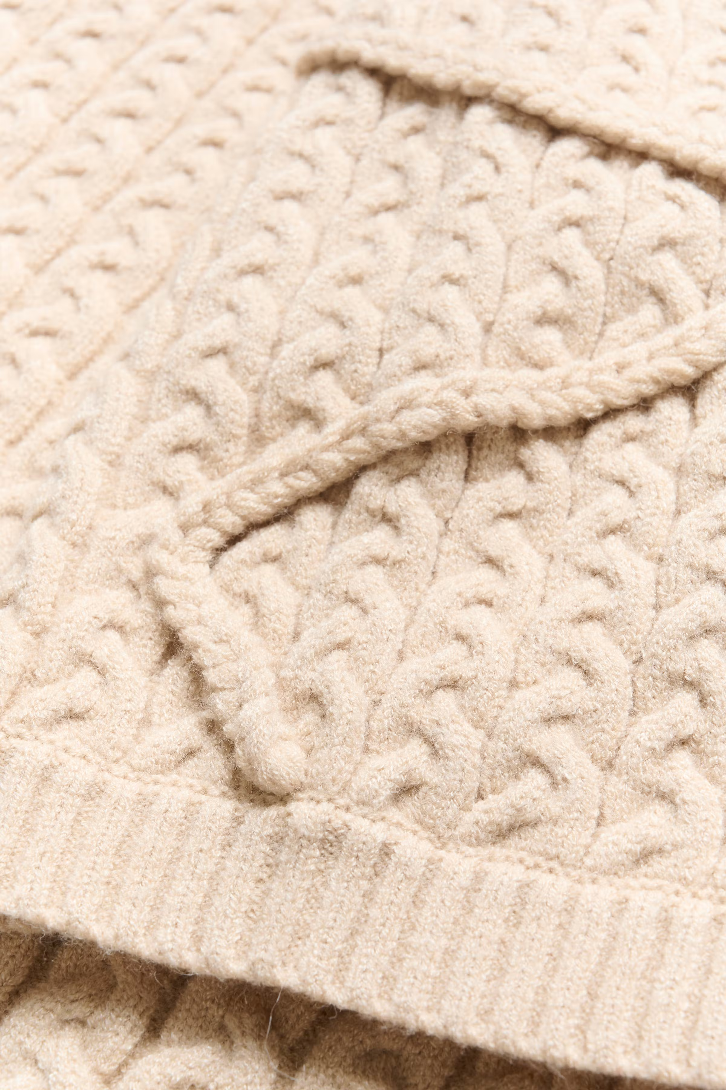 KBTaila Pullover PACK DETAIL 10105304-120703