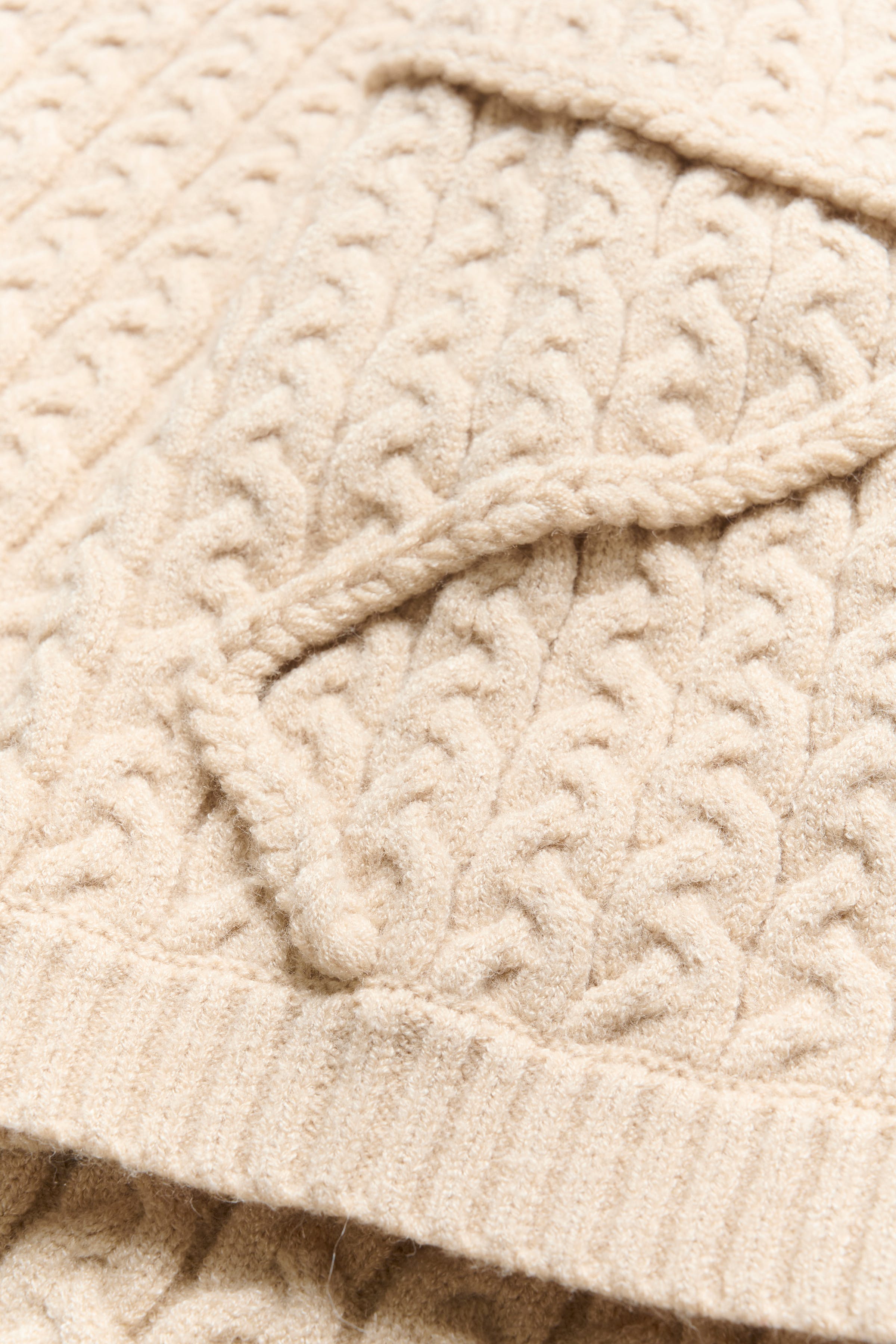 KBTaila Pullover PACK DETAIL 10105304-120703