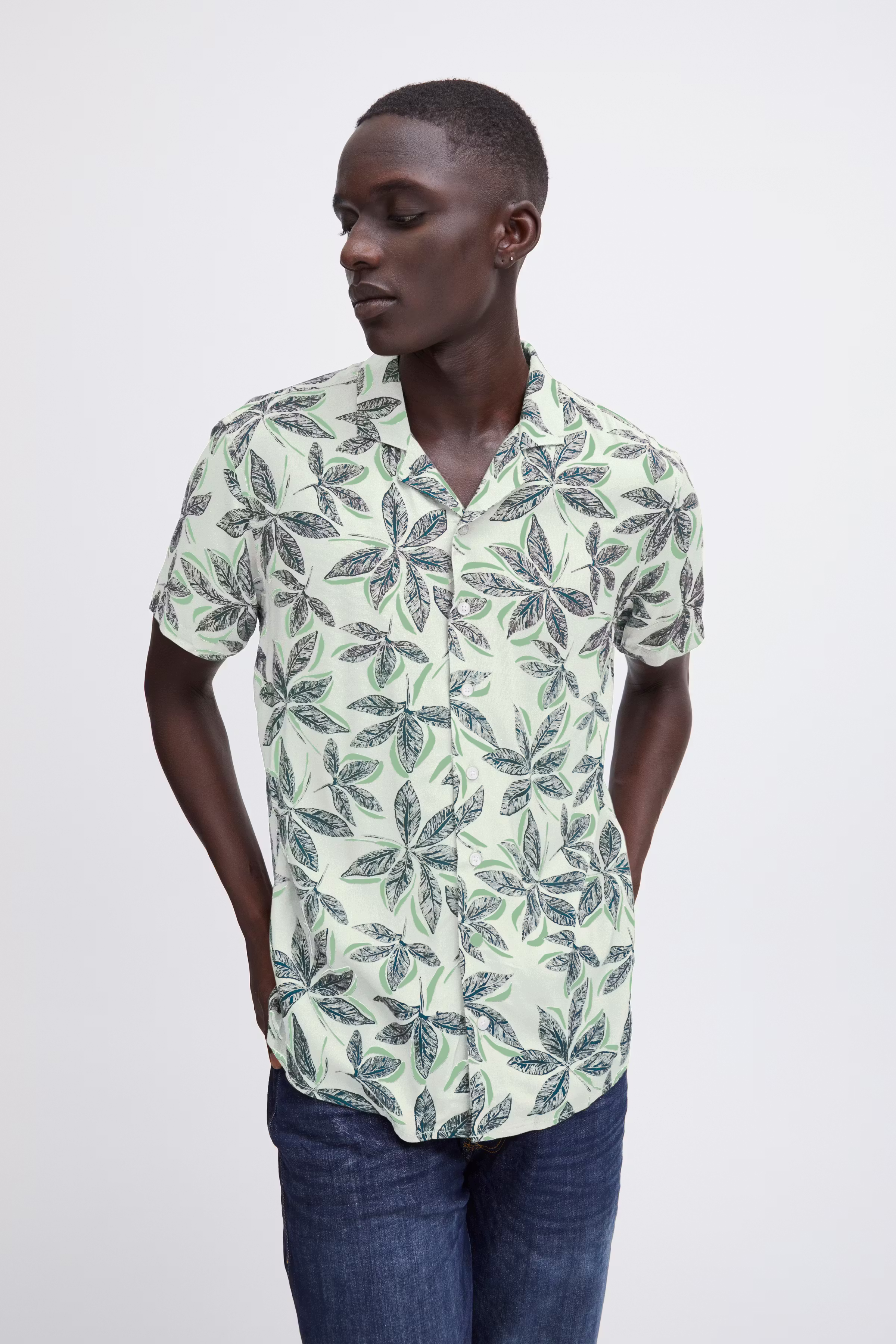 Short sleeved shirt LOCATION NONE 20716382-136007