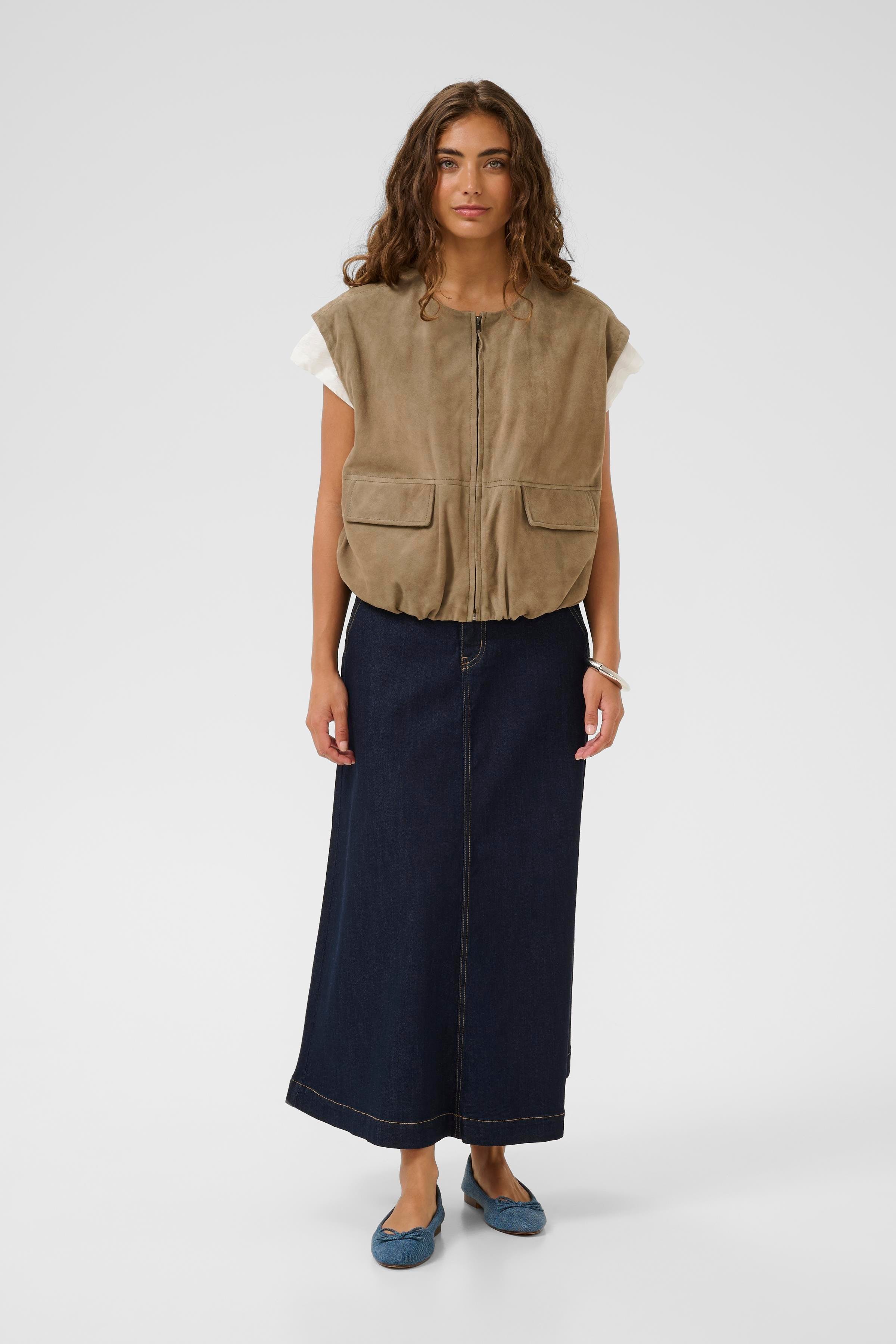 CUannemie Väst i mocka LOOKBOOK FRONT 50112731-171009