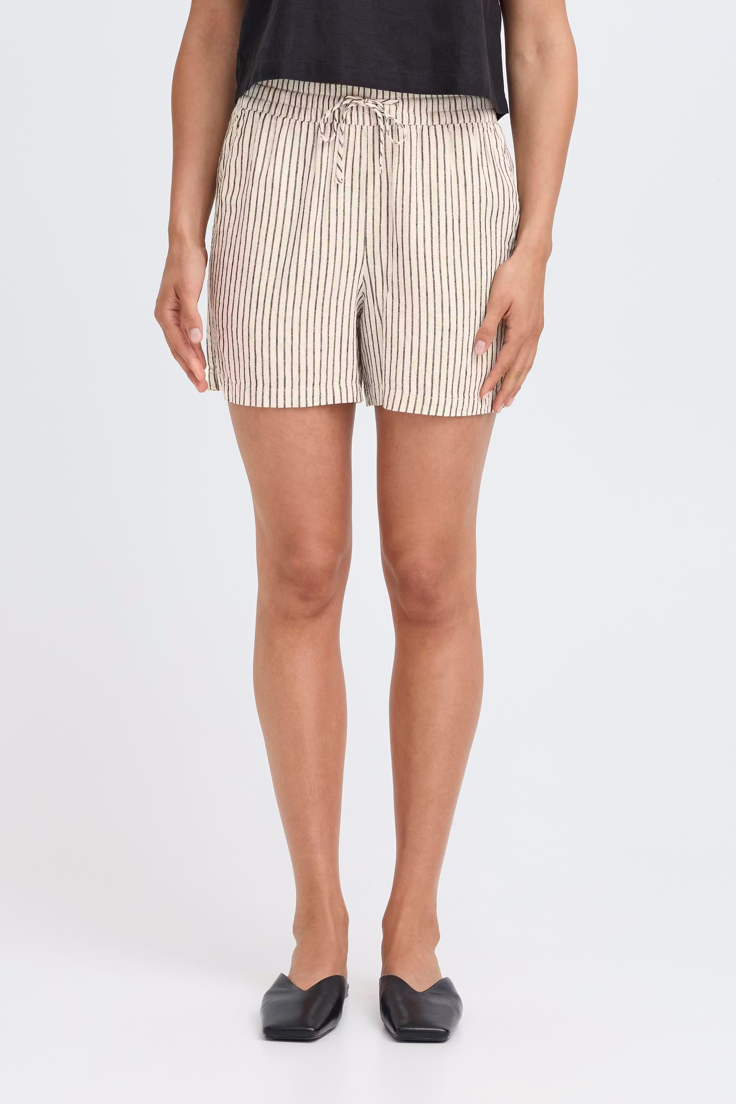 BYFALAKKA Shorts LOOKBOOK FRONT 20818828-900006869