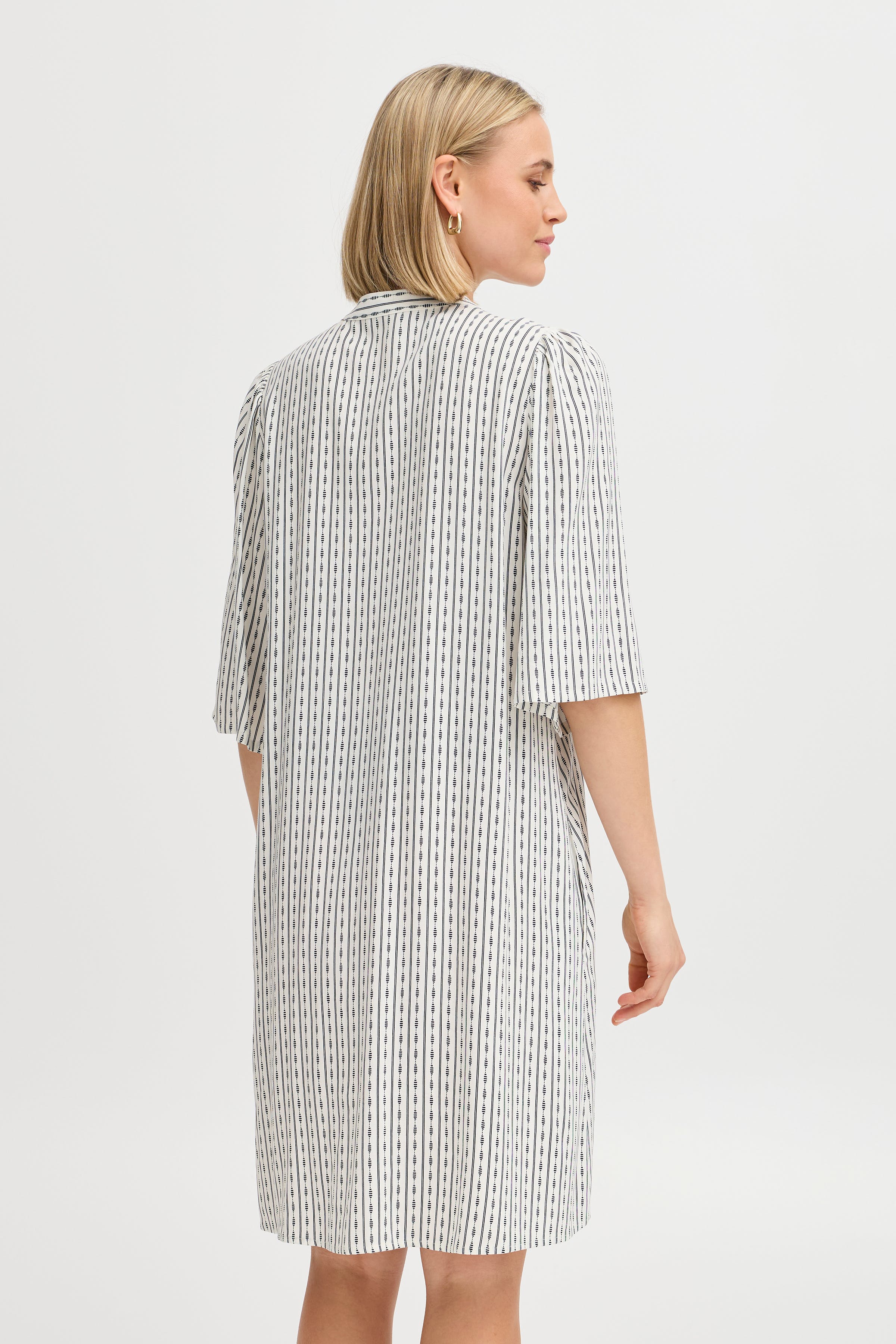 FRMERLE Kjole LOOKBOOK BACK 20615397-204456