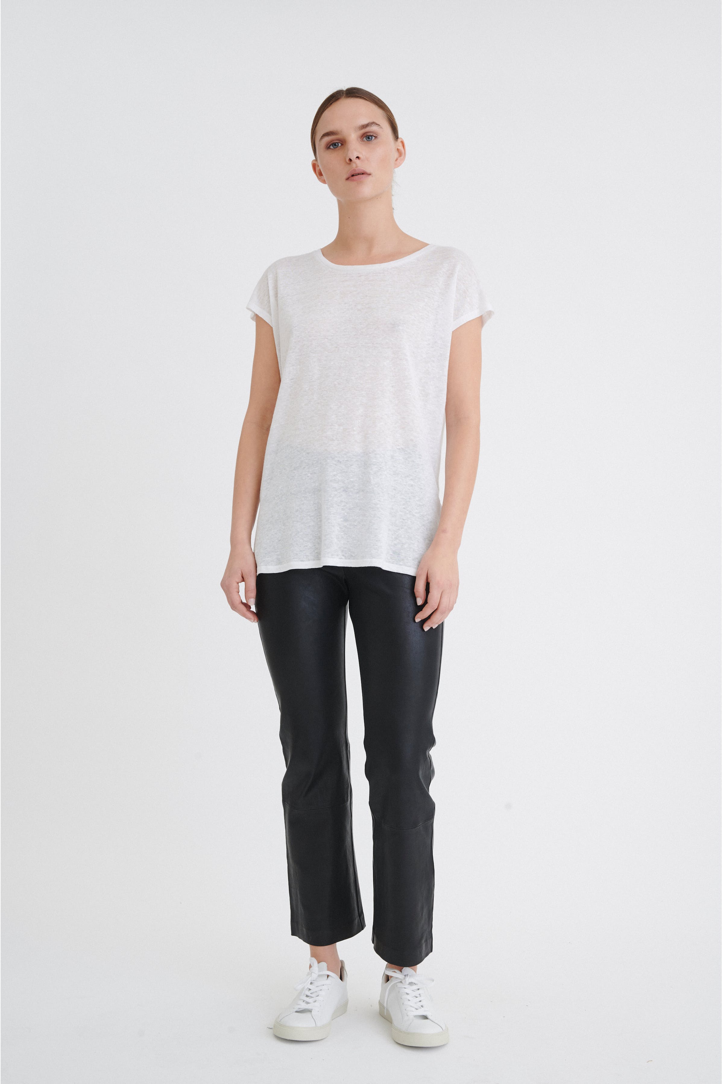 Kurzarm T-Shirt LOOKBOOK FRONT 30104095-10090