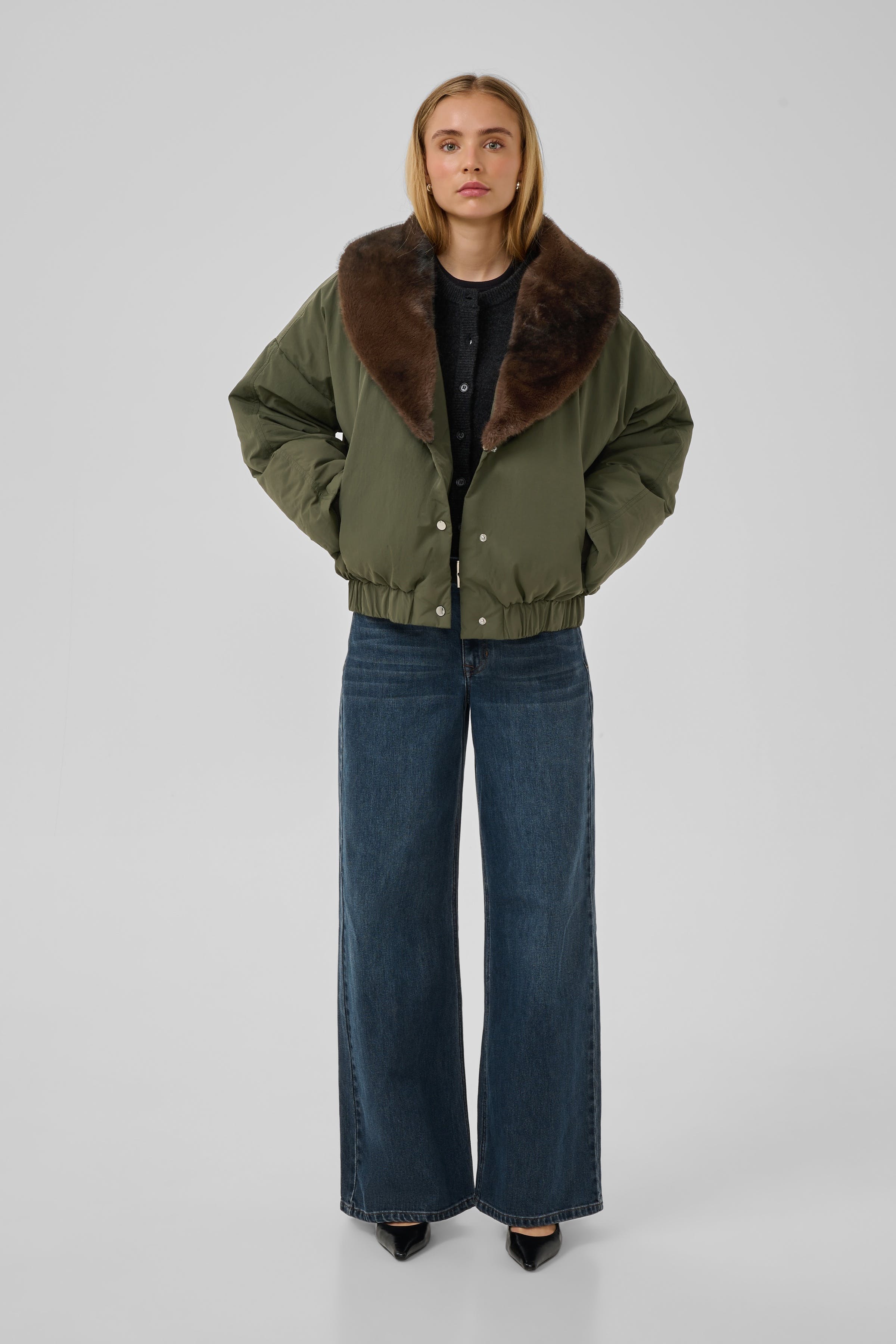 MWJamie Outerwear LOOKBOOK FRONT 10705952-190515