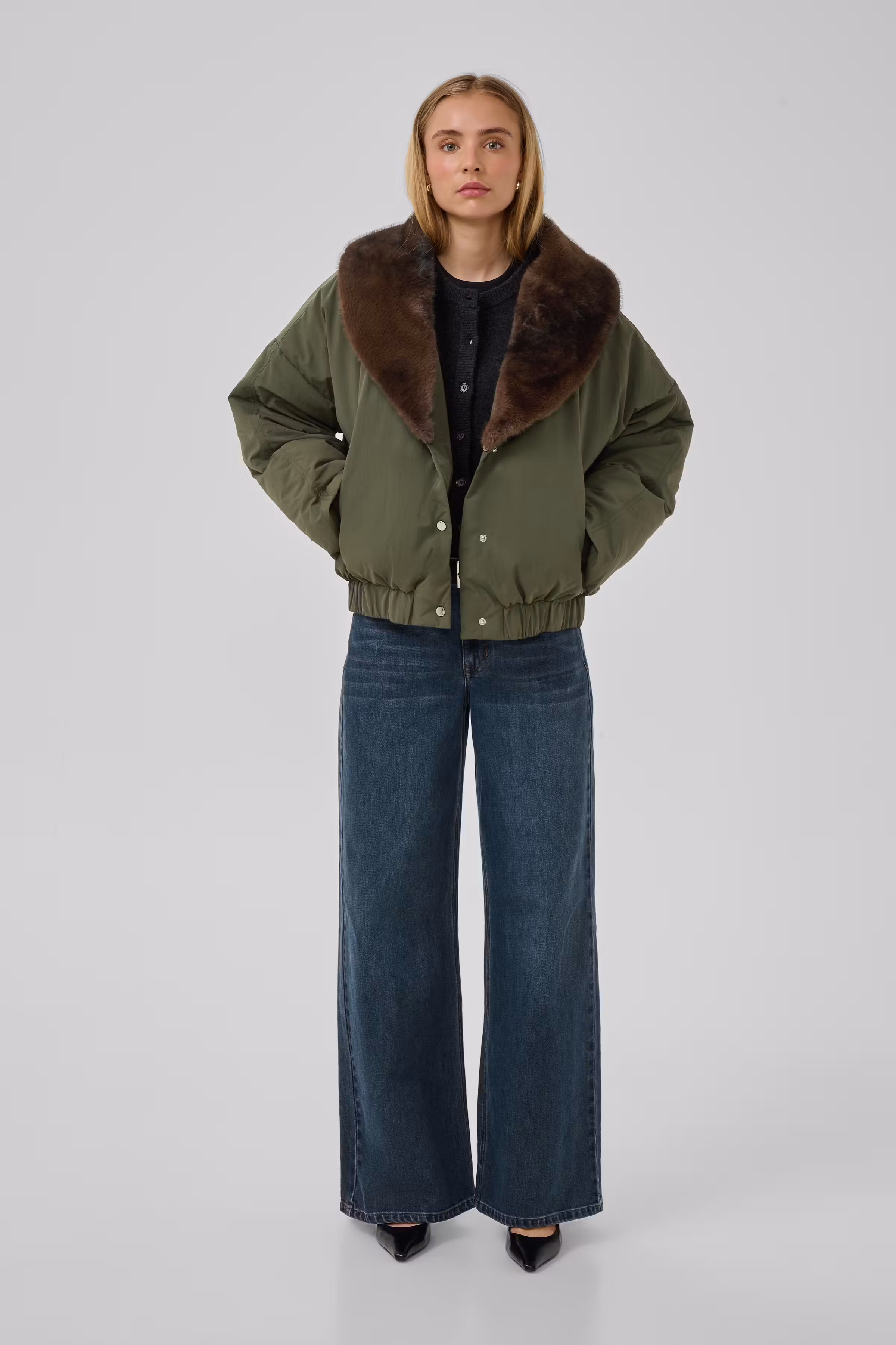 MWJamie Outerwear LOOKBOOK FRONT 10705952-190515