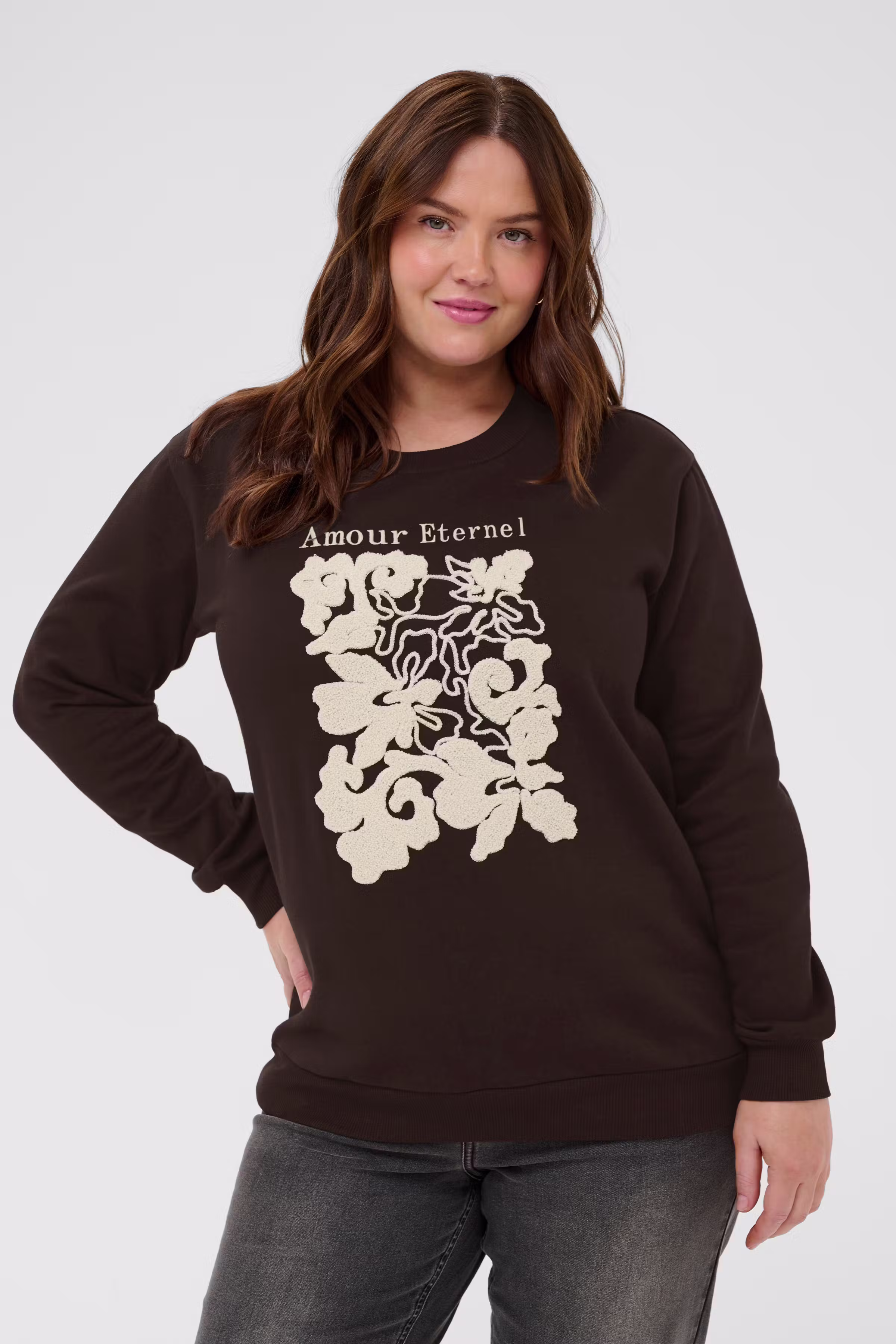 KCroselda Sweatshirt LOOKBOOK FRONT 10584291-190915