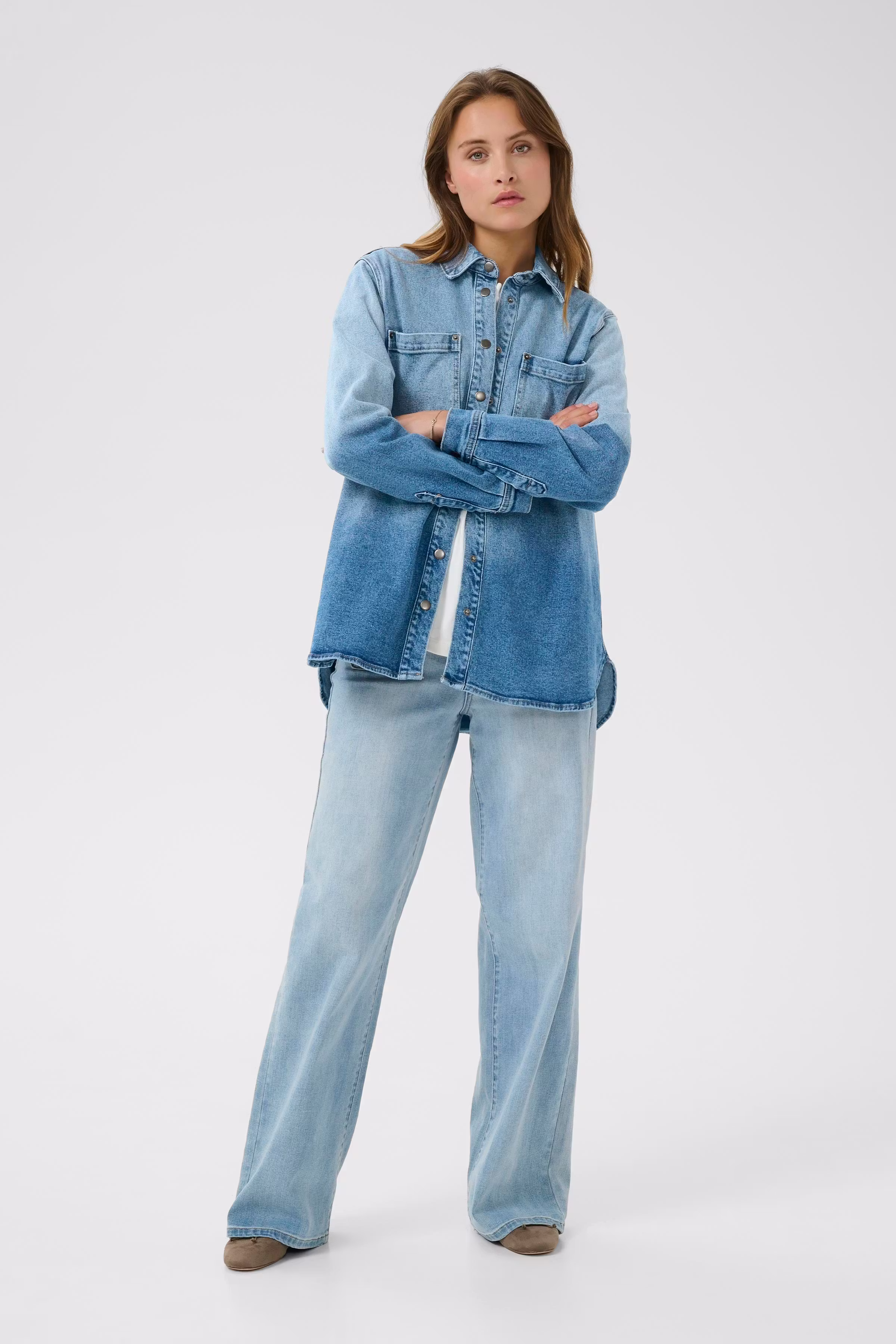 KAmiala Shirt LOOKBOOK FRONT 10510223-107432