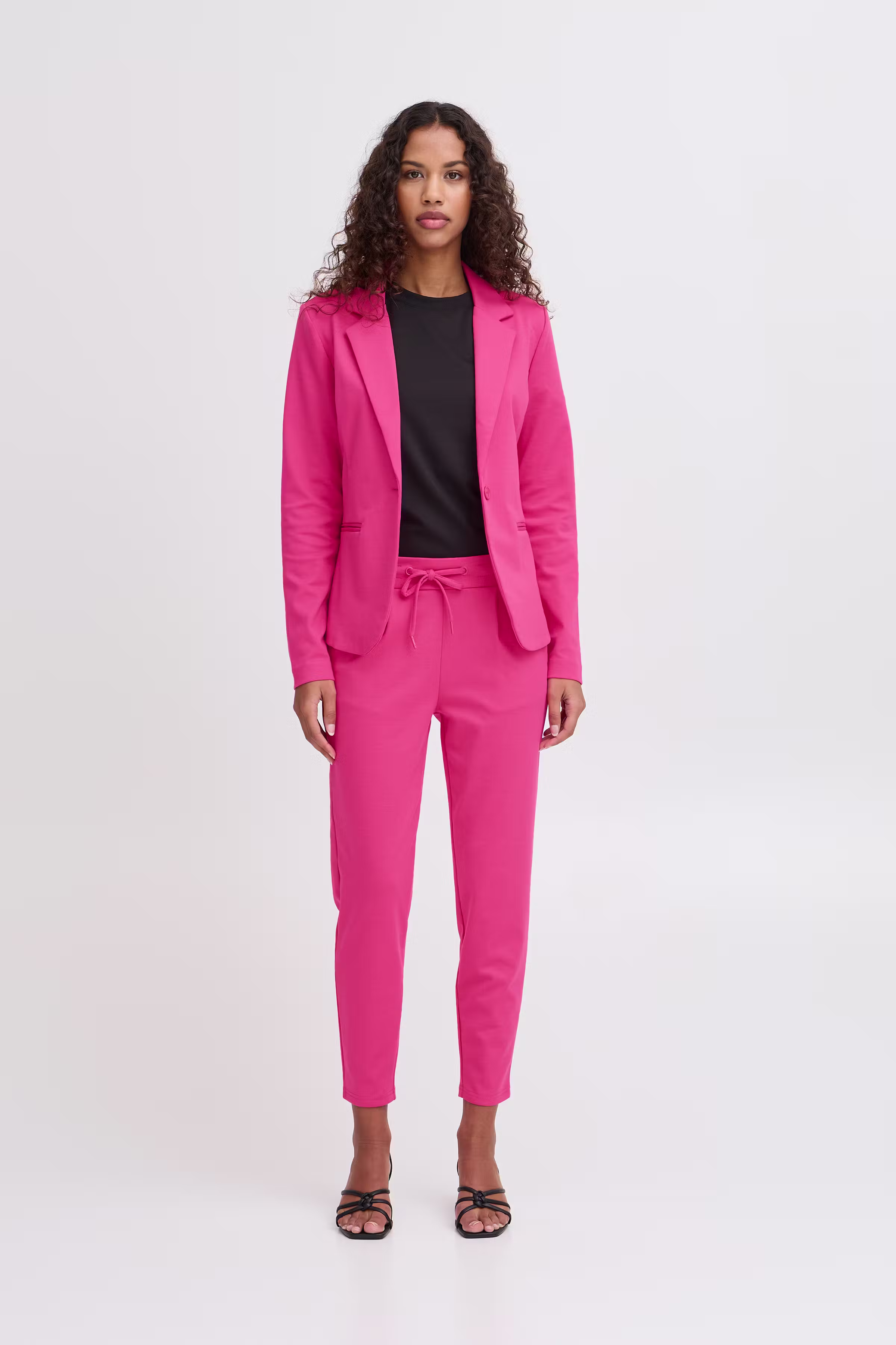 IHKATE Blazer LOOKBOOK FRONT 20101801-172034