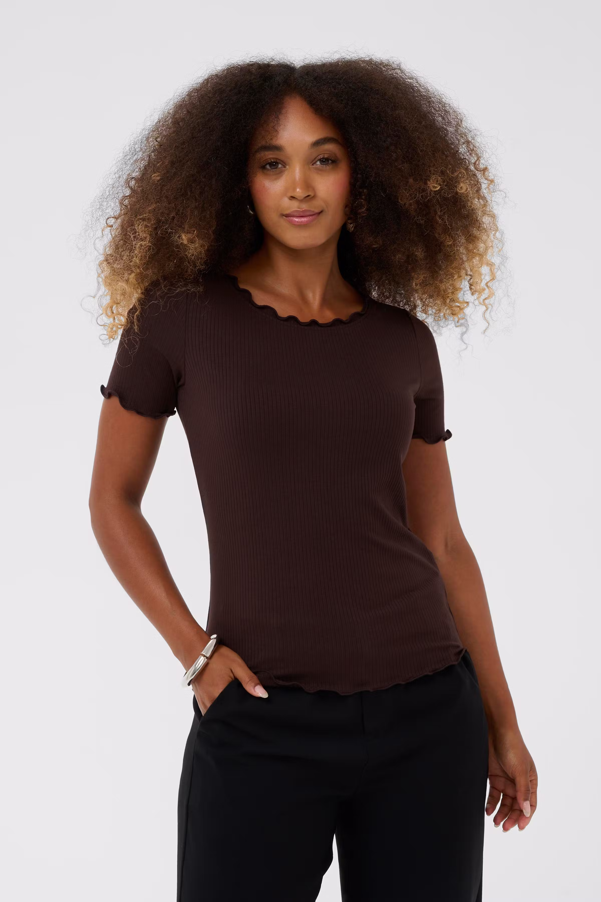 CRRibba T-shirt LOOKBOOK FRONT 10613207-191110