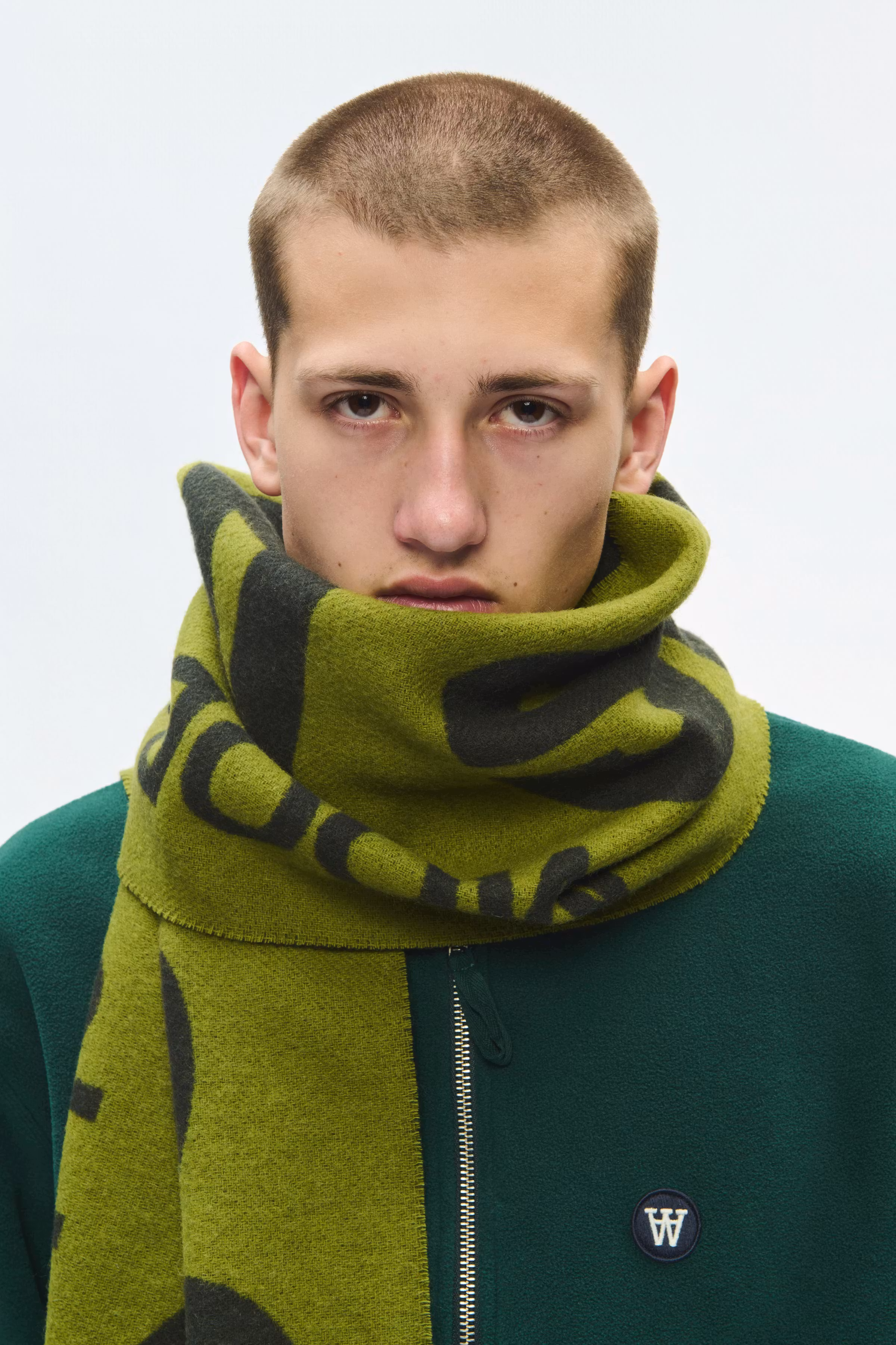 WWLeon italic Tuch LOOKBOOK DETAIL 30251817-194305
