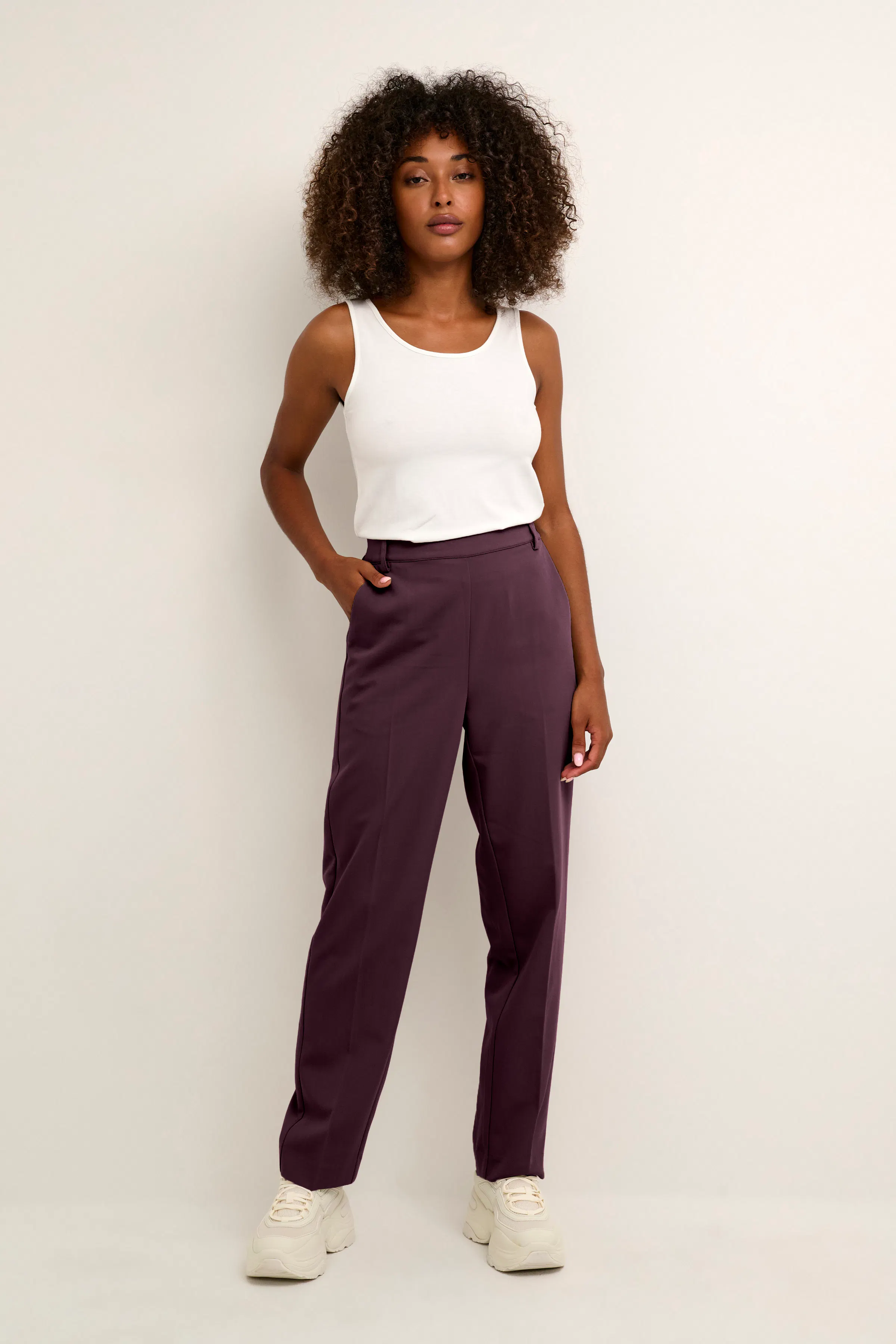 KAsakura Lange bukser LOOKBOOK FRONT 10506858-192118