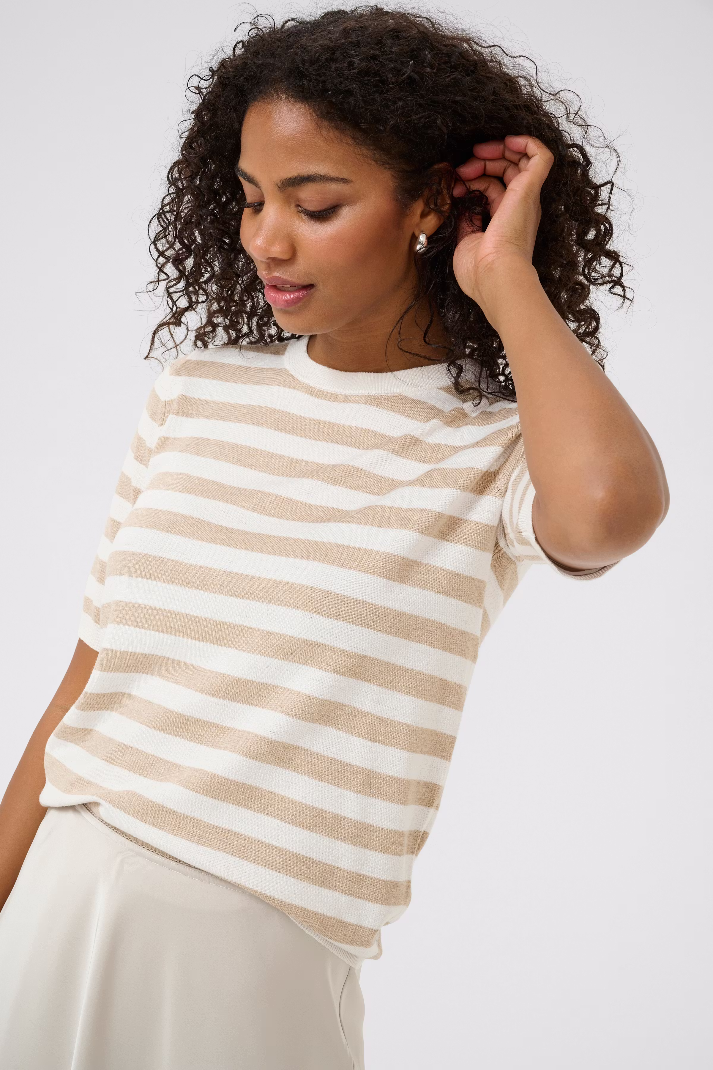 KAlizza Pullover LOOKBOOK DETAIL 10508410-107977