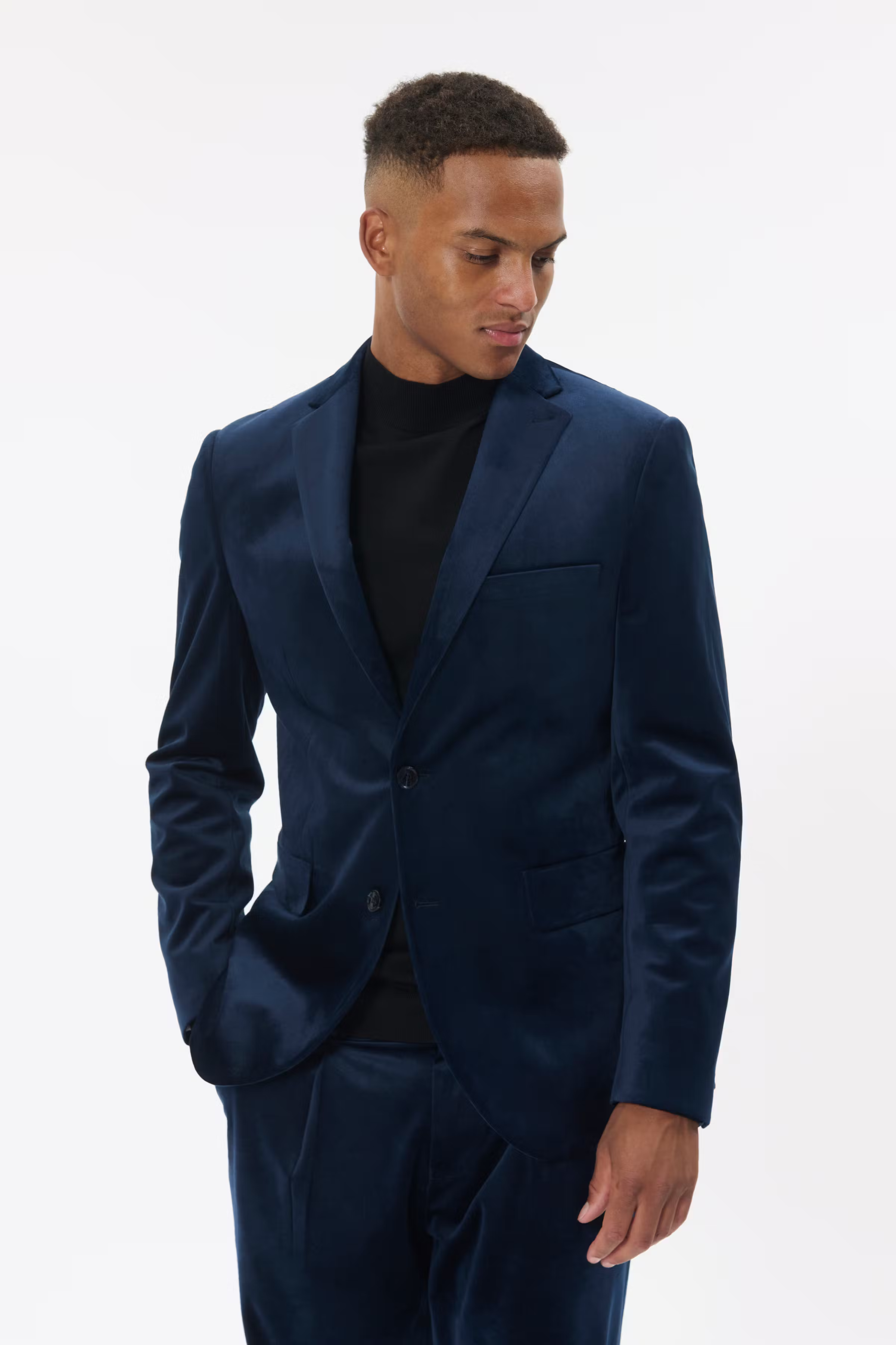 MAgeorge Velour Blazer LOOKBOOK FRONT 30205027-301664